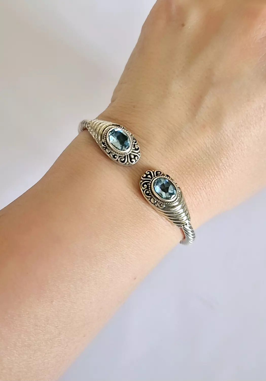 Aqua marine bangle image