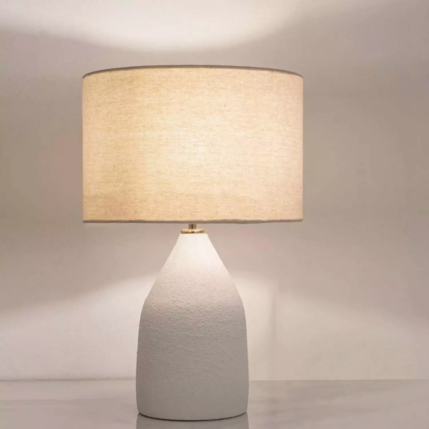 Mera Table lamp hover image