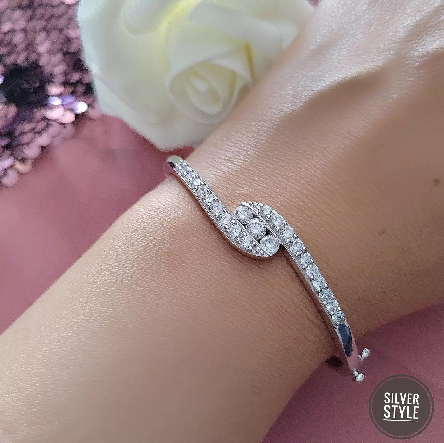 Shimmering Bangles  image