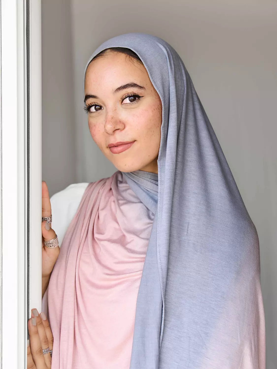 Pink Powder & Light Gray Ombre Jell image