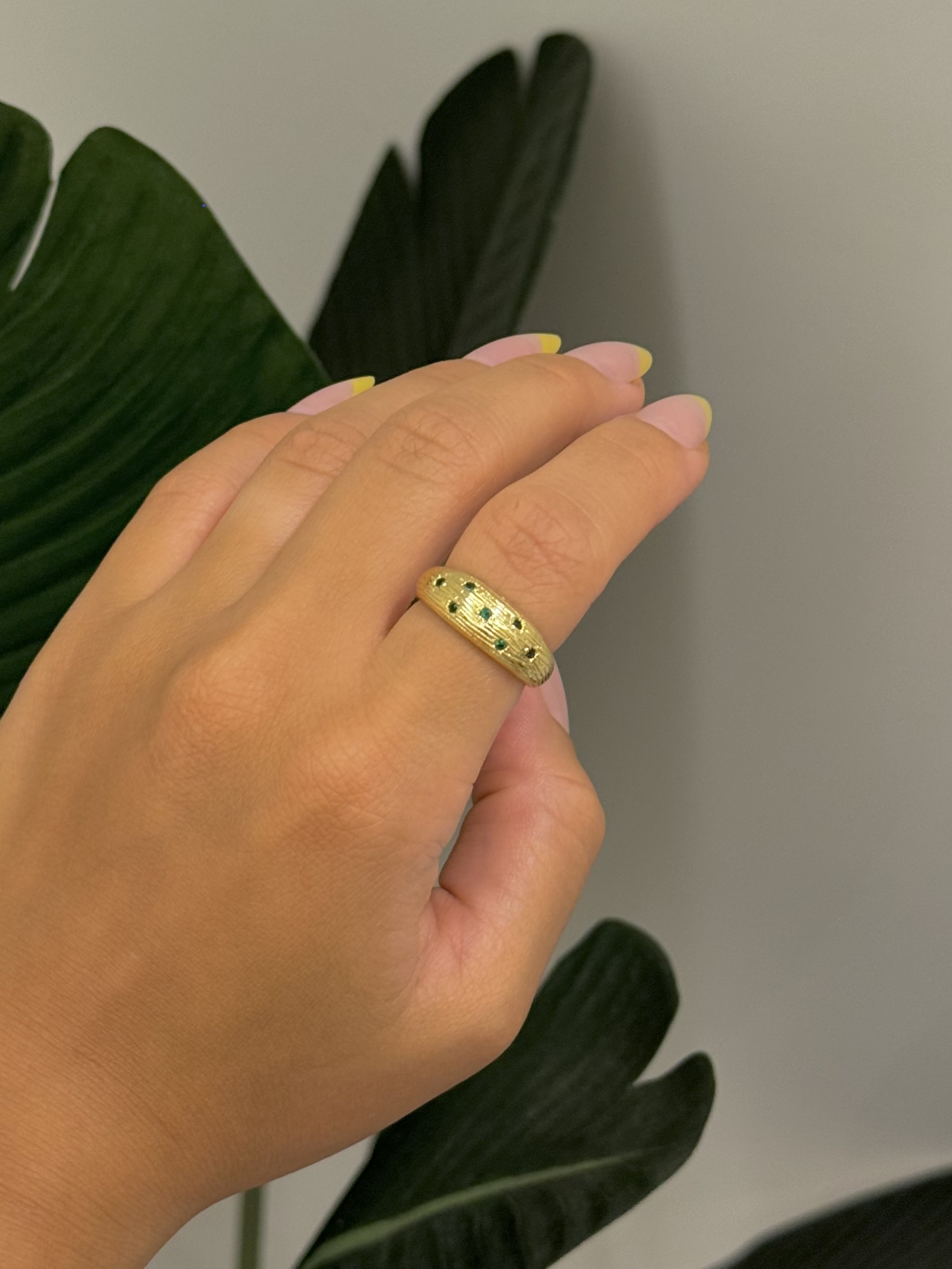 Green chunky ring  image