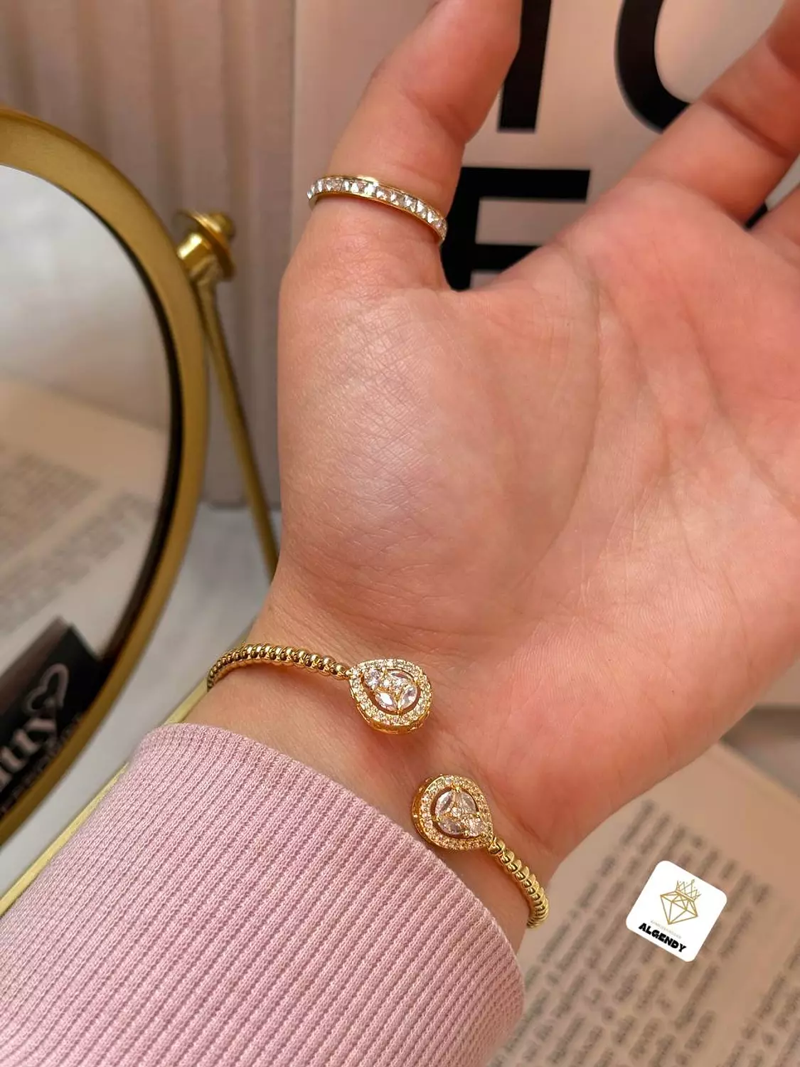  white zircon bracelet image