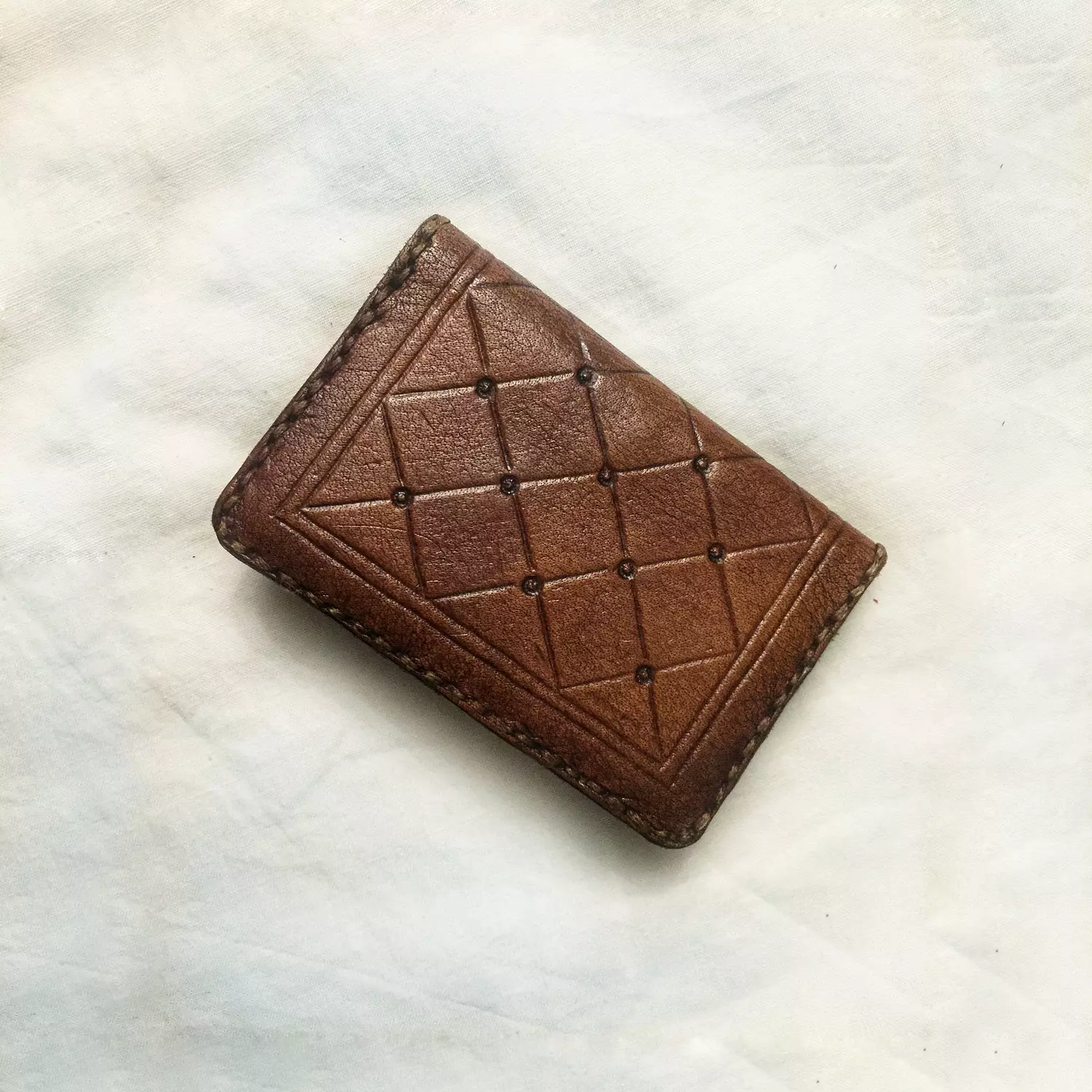 Quilted folded leather card holder  image