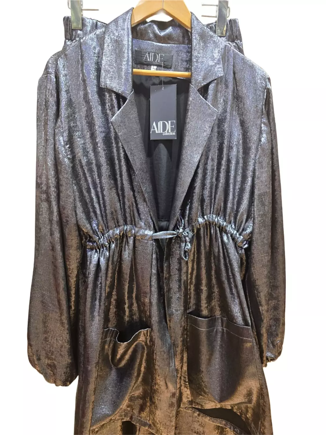 Metalic Suit. 4