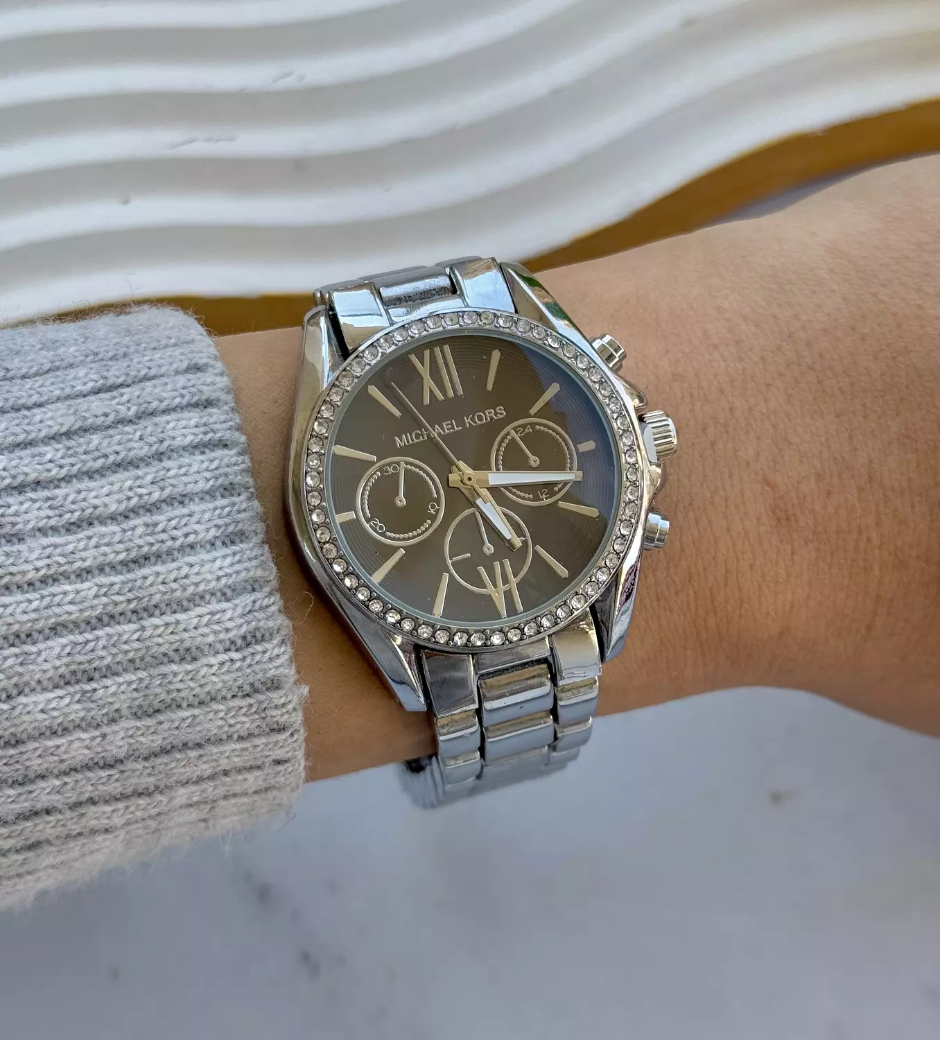 Watch 21 image
