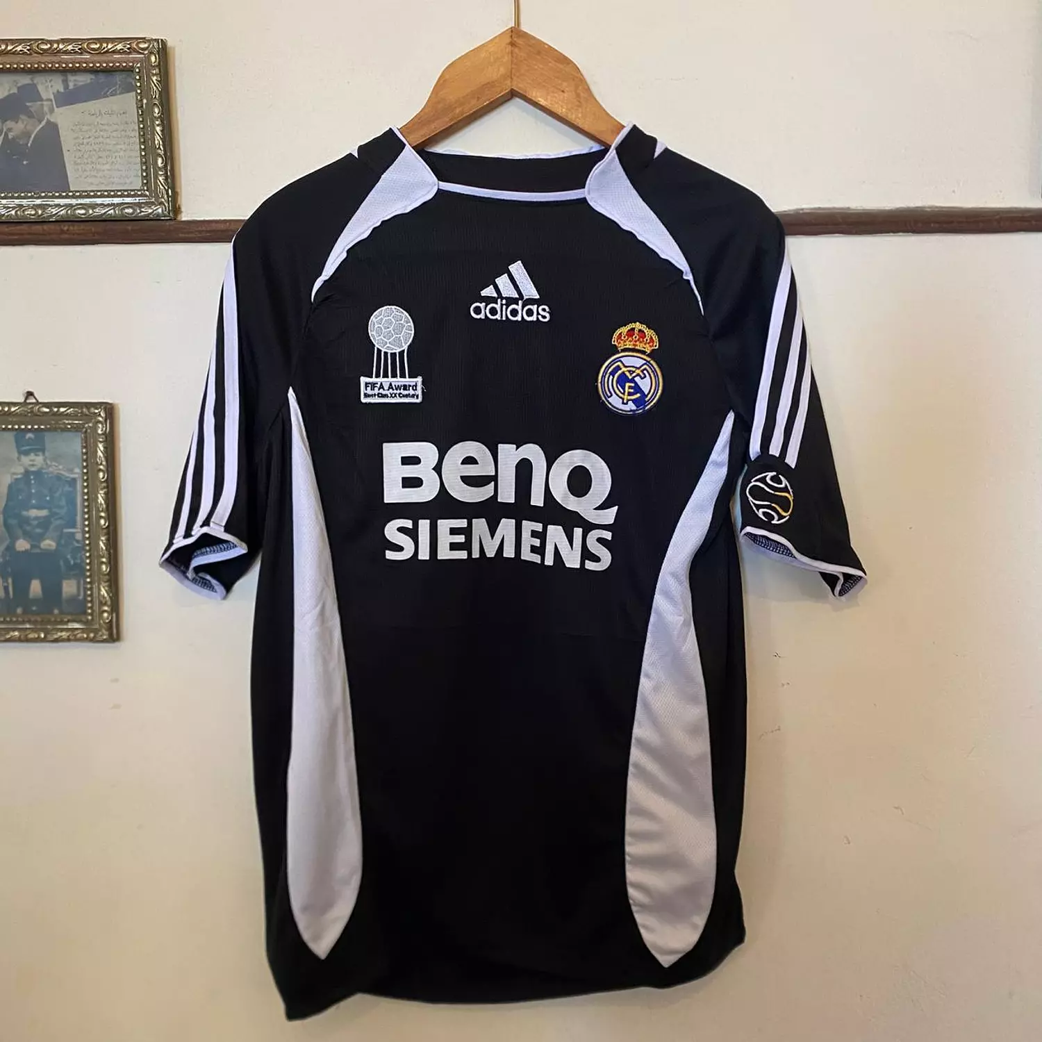 Real Madrid 2006/07 Away Shirt image