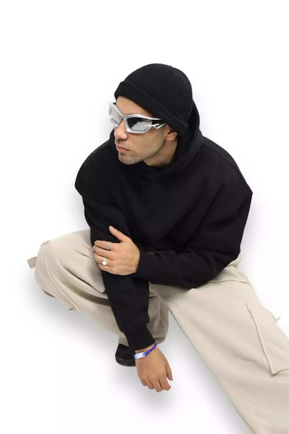 <h3 style="text-align: center">Men Collection</h3>