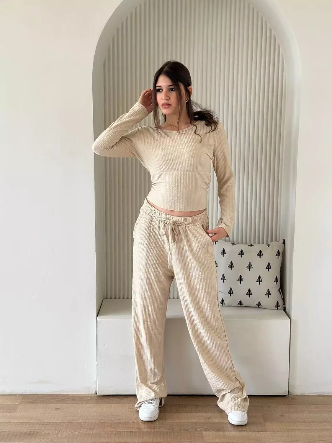 Crinkled Off-Shoulder Stretch Knit Set   9