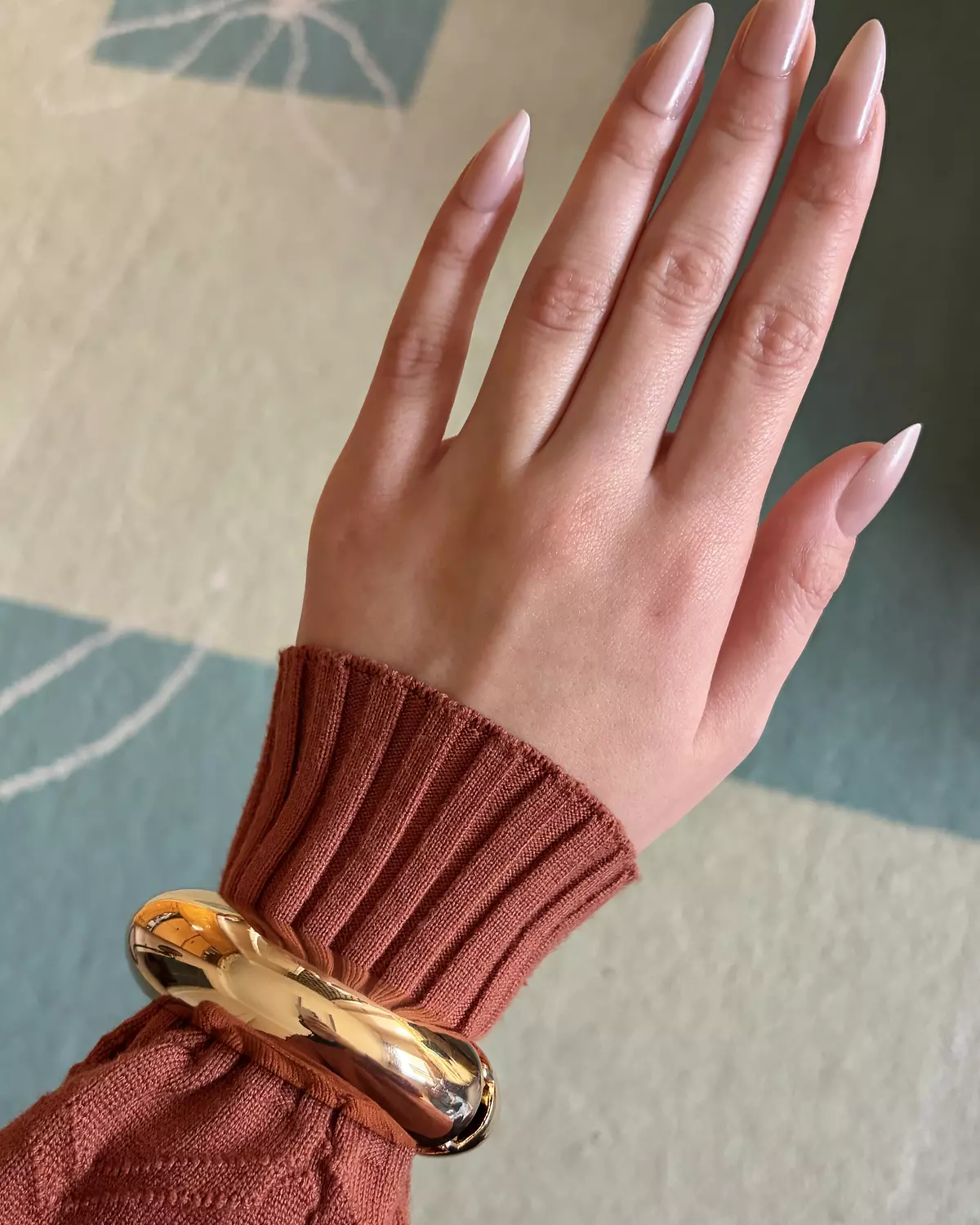 Chunky bangle- gold  1