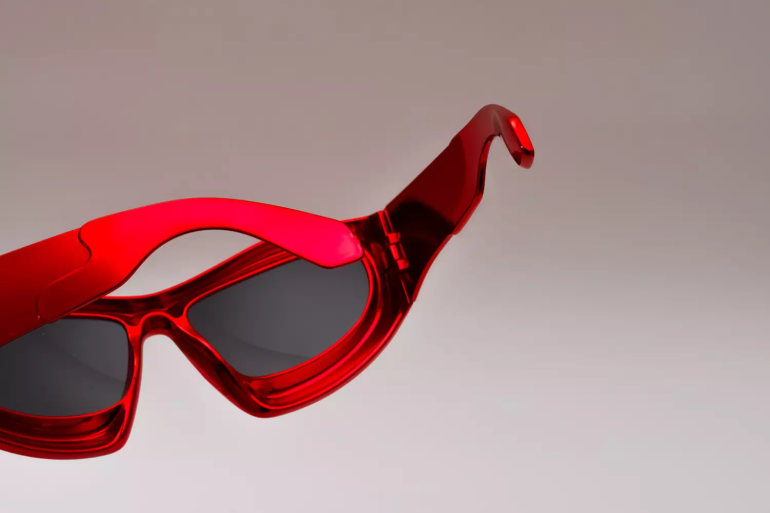 red sunglasses 4