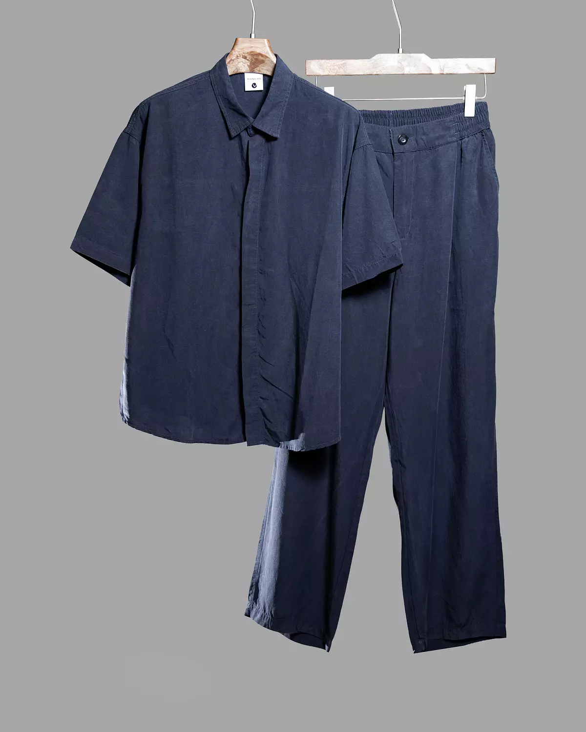 HANGAR SUIT \ 2387 image
