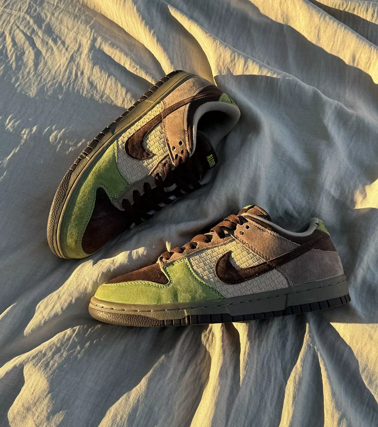 Nike DUNK SB ALOHA  4