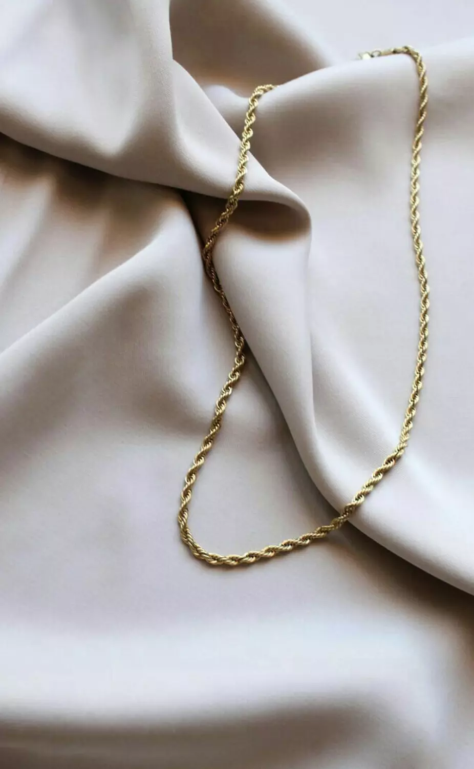 TWISTED CHAIN 1