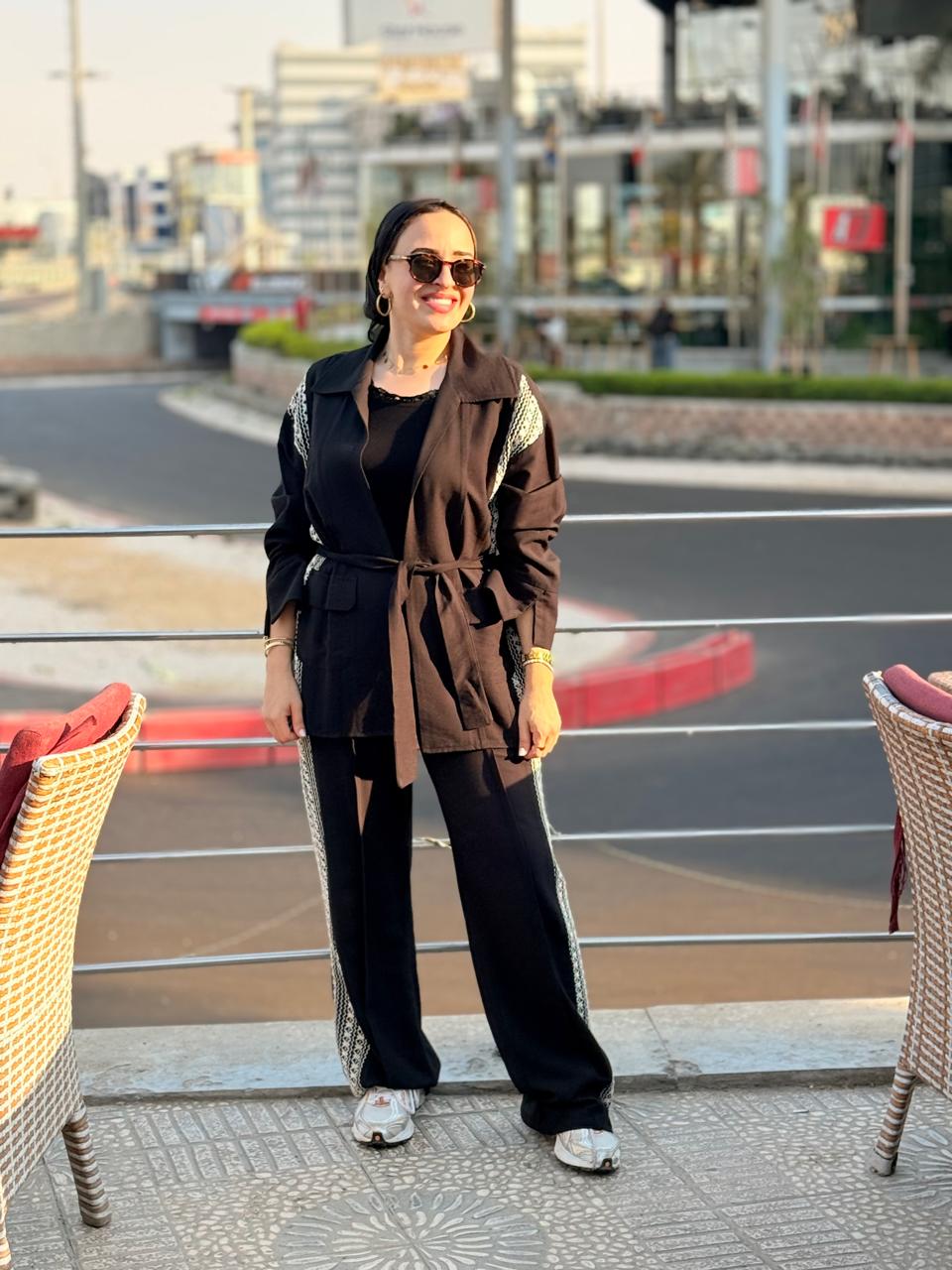 <h3 style="text-align: justify">Tops →</h3>