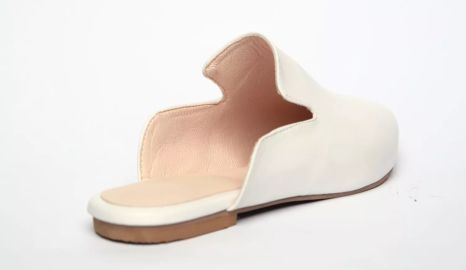 White Valeria 2