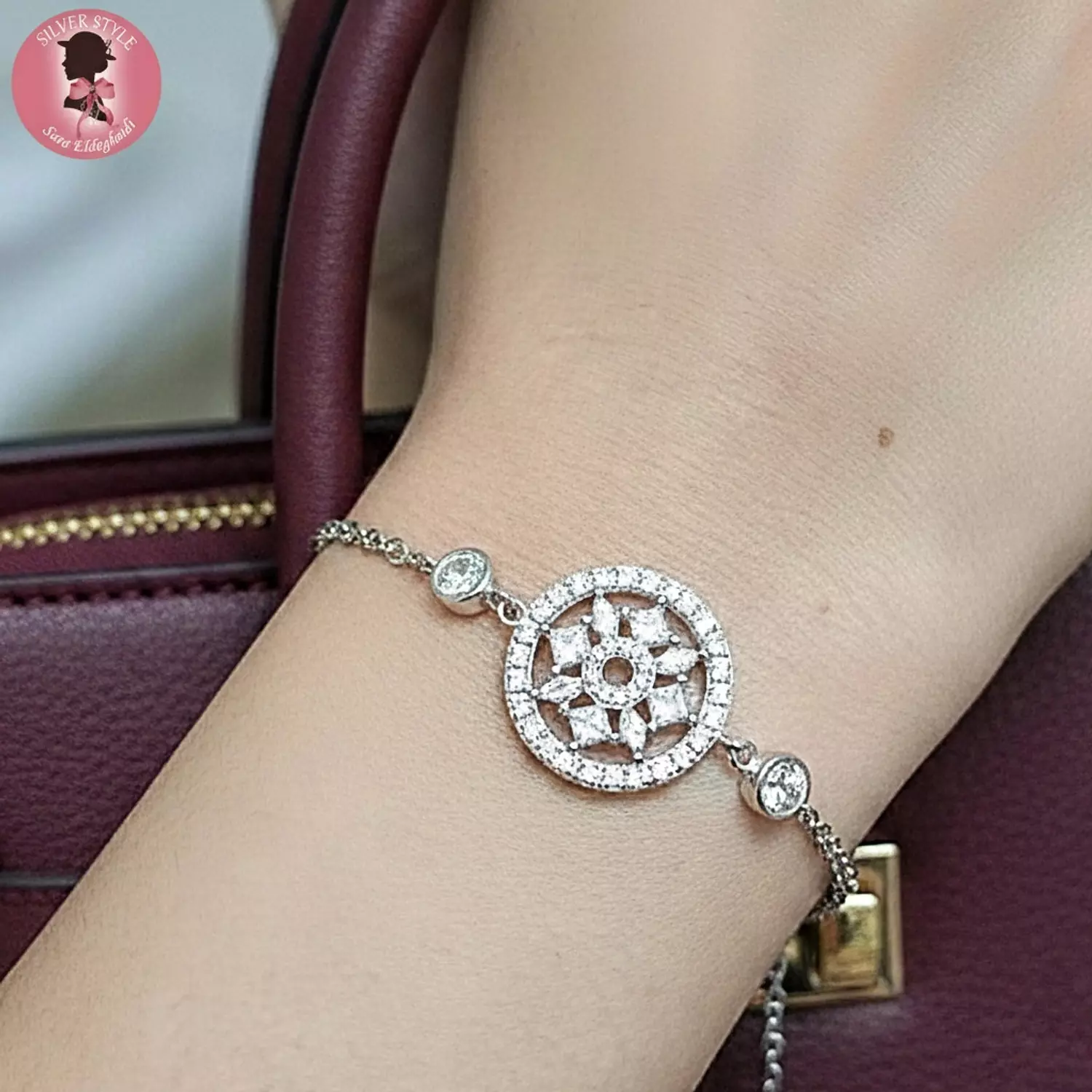 Elegant bracelet image