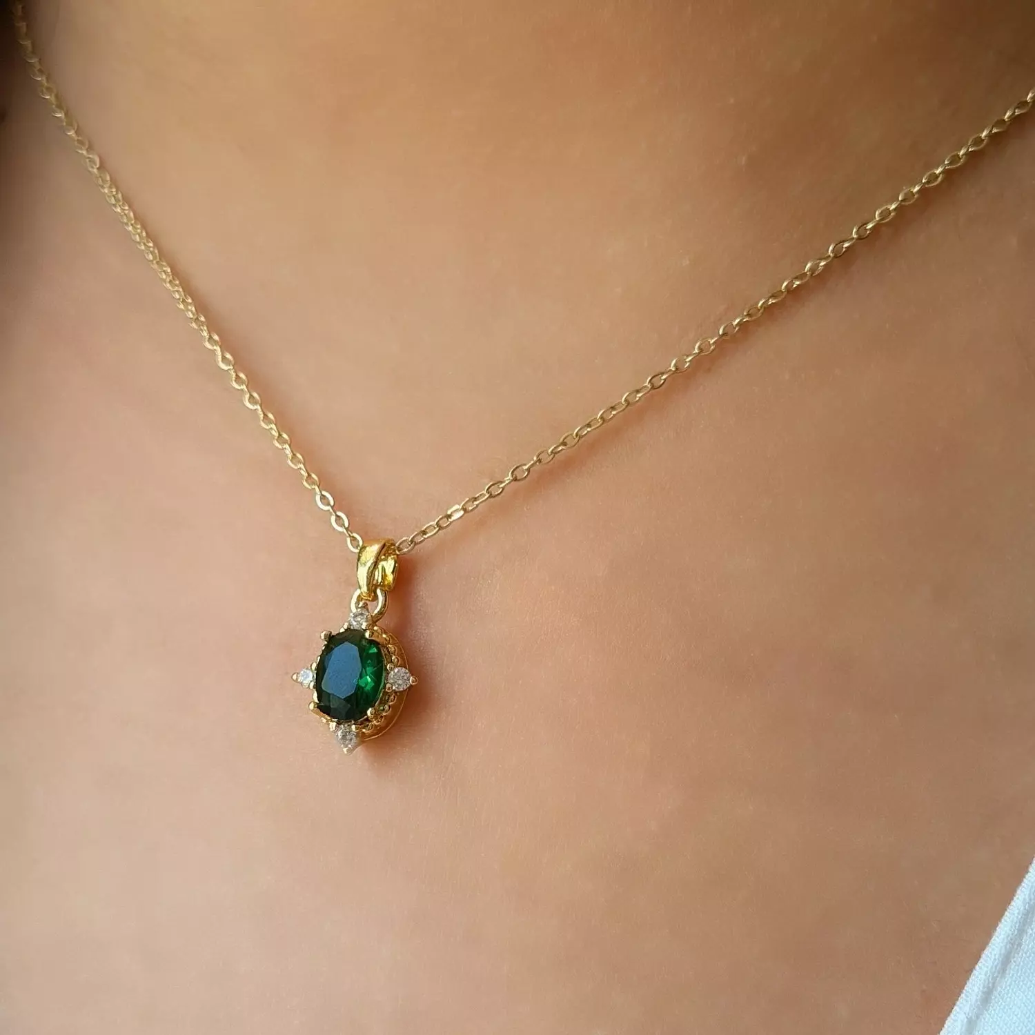 Crystal Pendant Necklaces  6