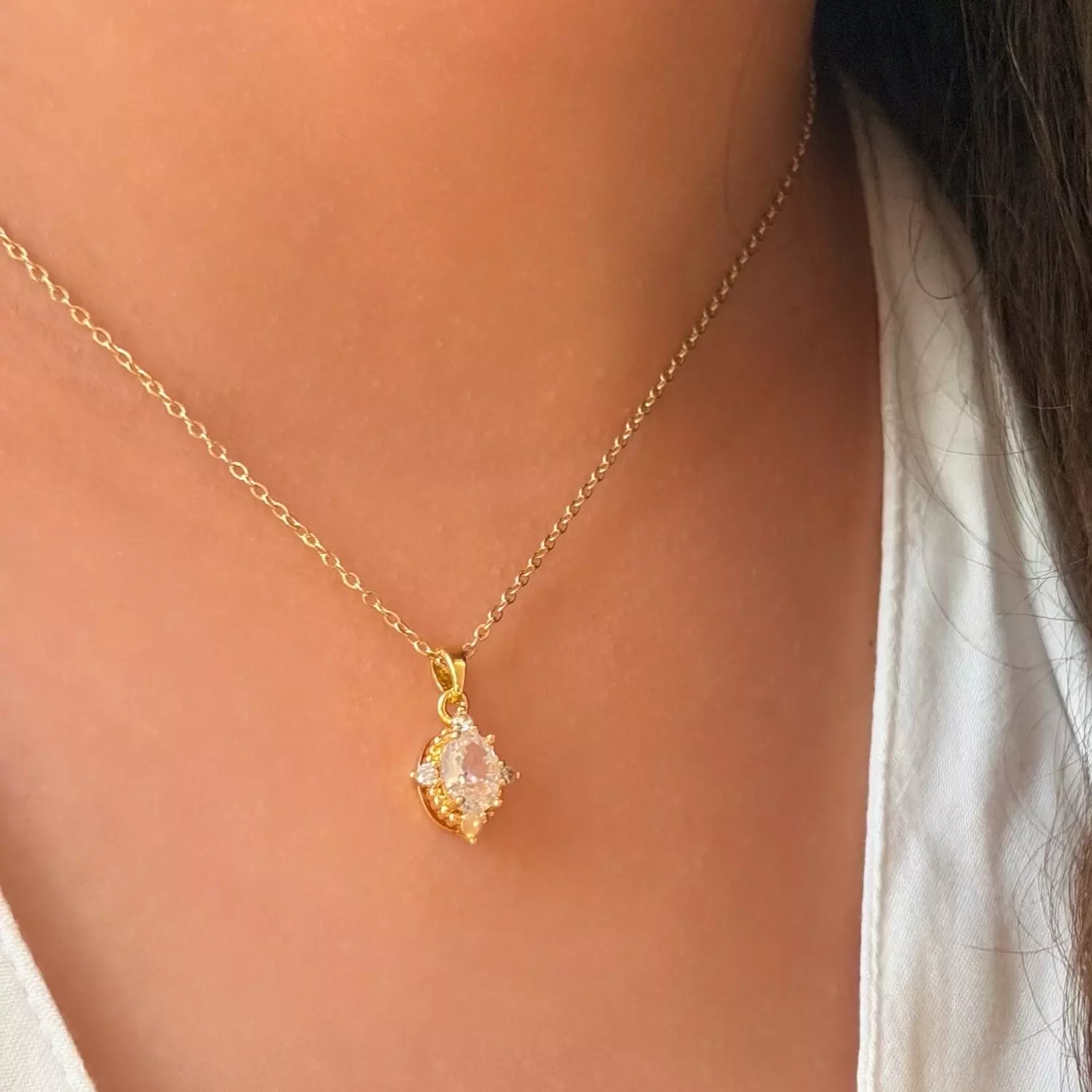 Crystal Pendant Necklaces  5