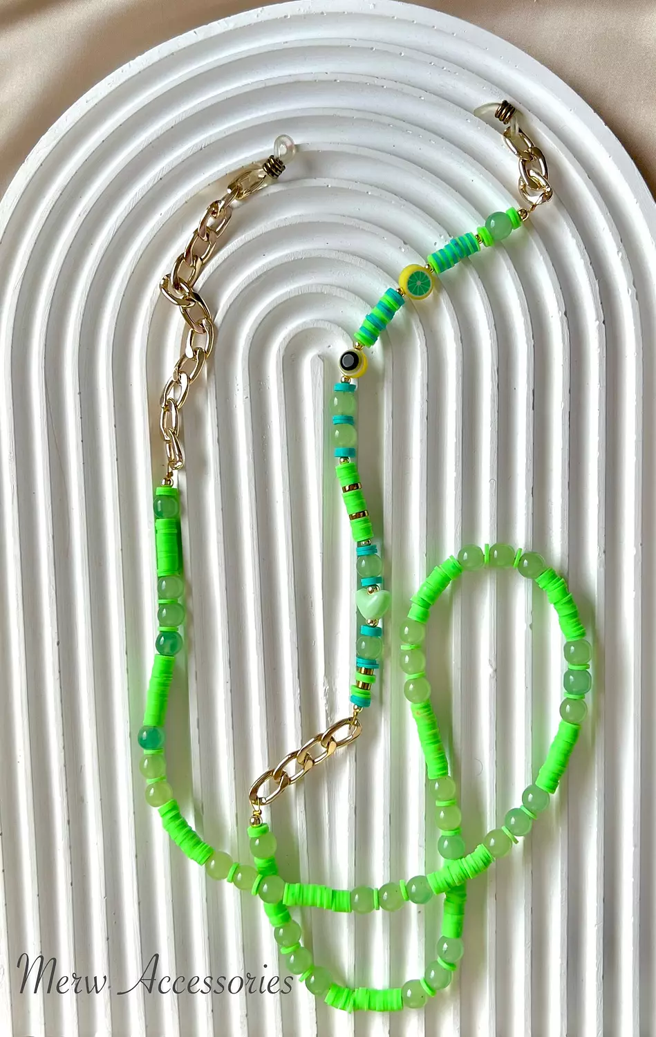Green sunglass cord  image