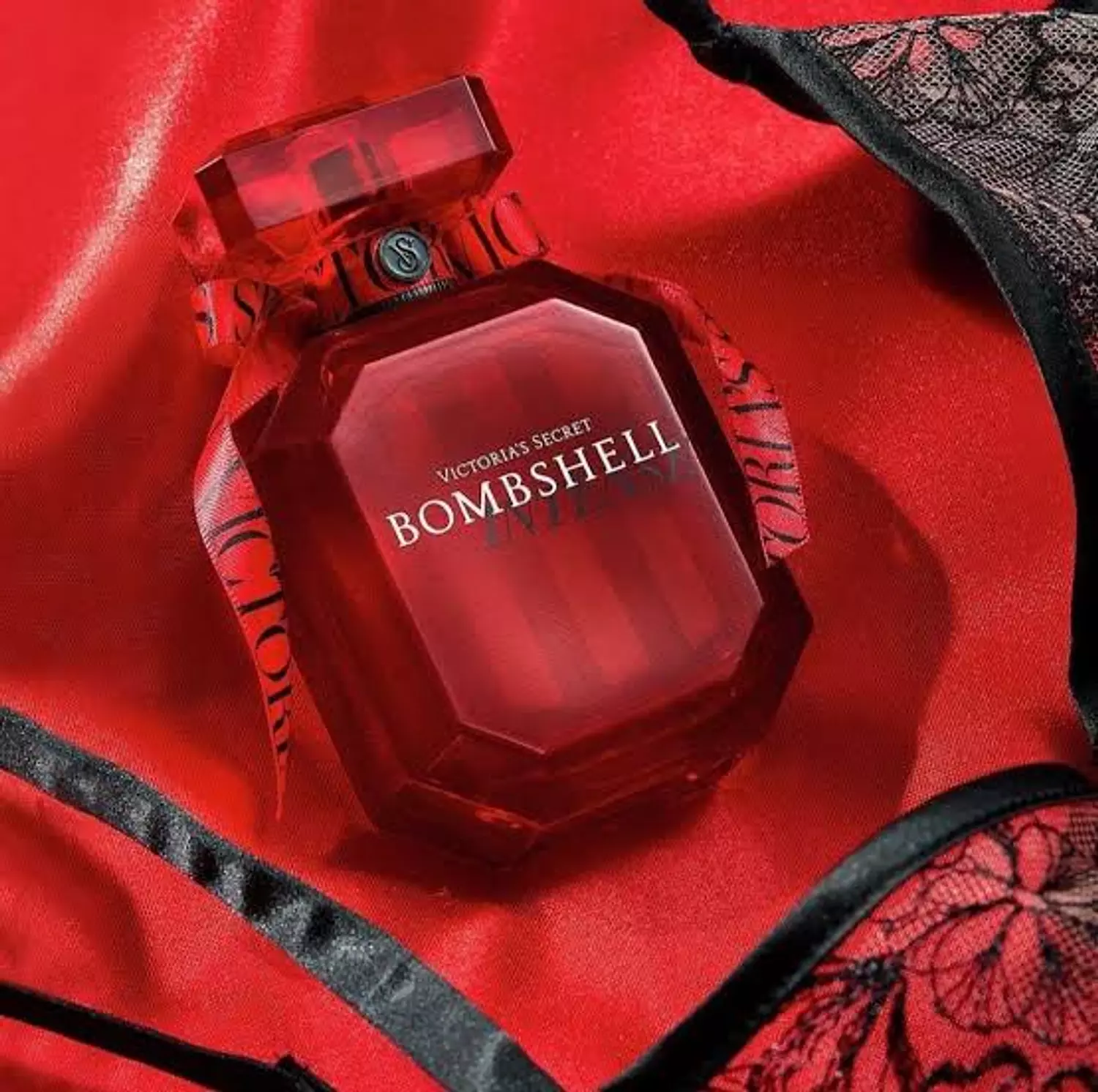 Victoria Secret Bombshell intense Red 2