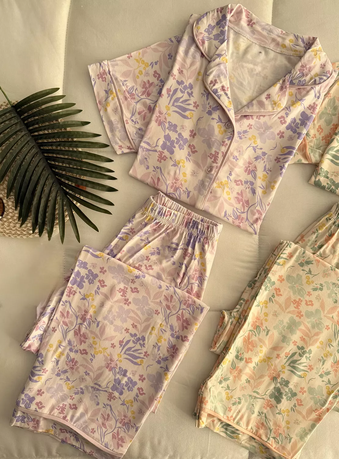 Cozy Floral short sleeves hover image