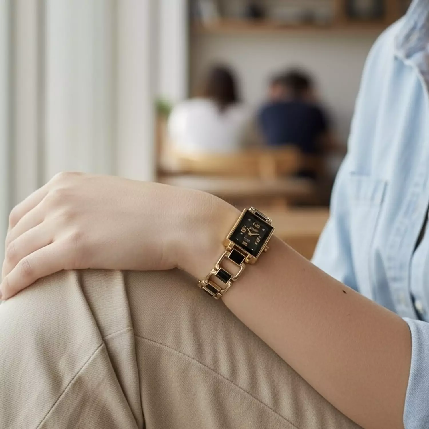 Noir Gold Watch hover image