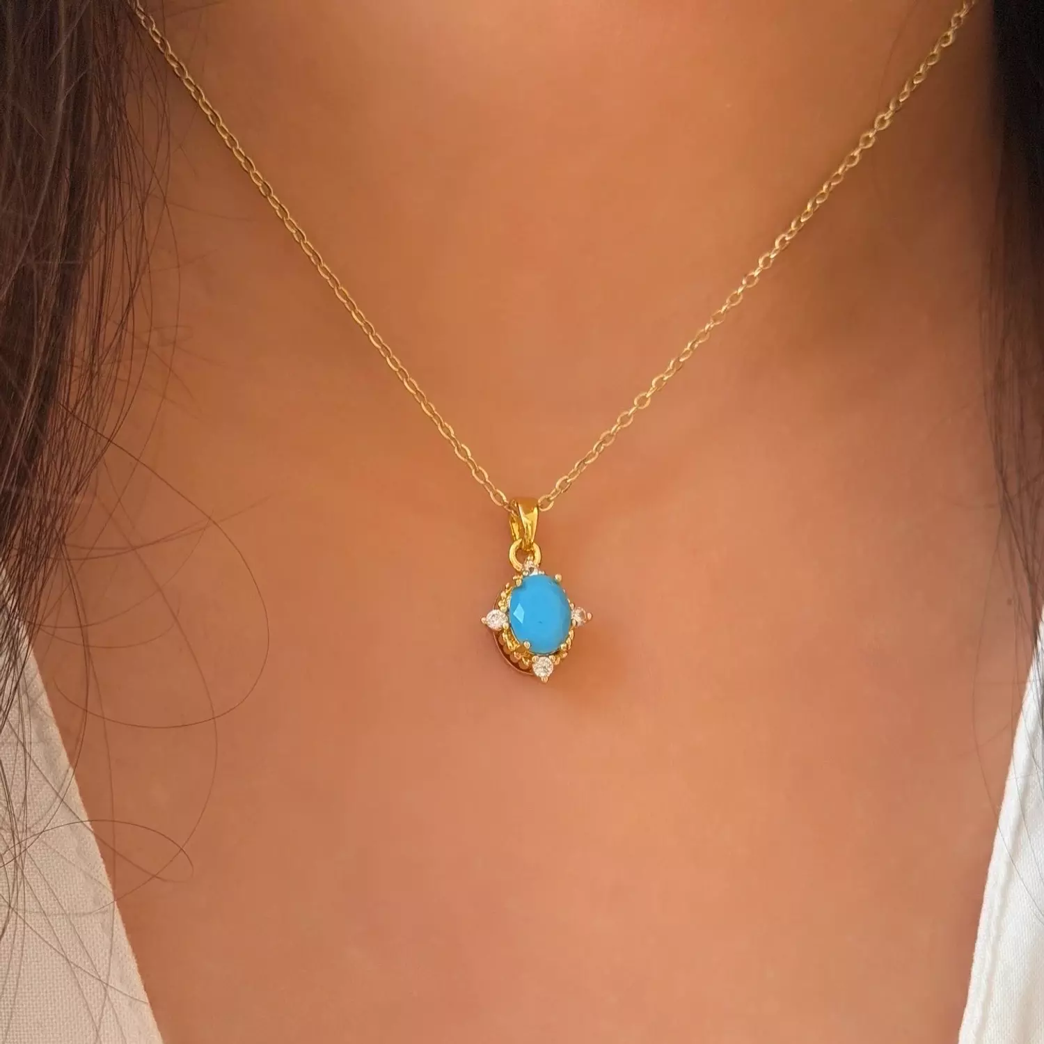 Crystal Pendant Necklaces  3