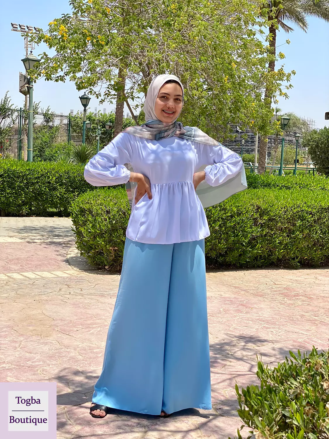 Wide leg pants  23