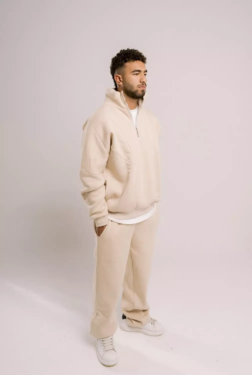 UNISEX Quarter Zip Sweater  3
