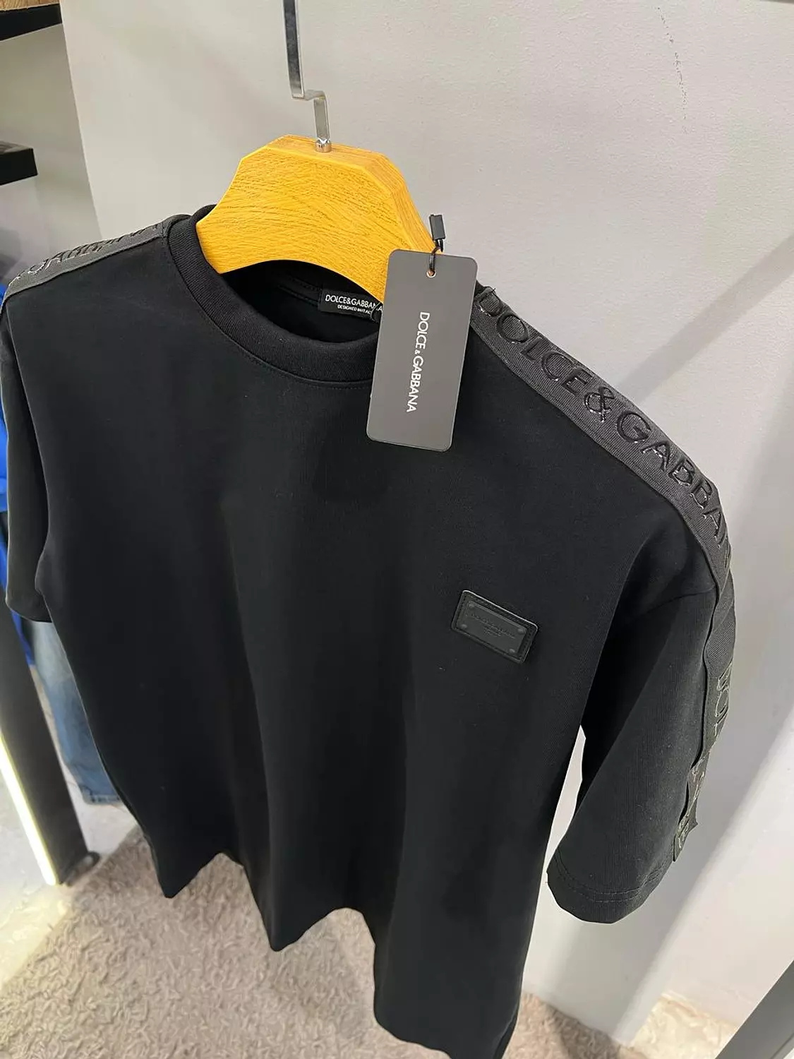 DOLCE AND GABBANA TSHIRT / 1258 4