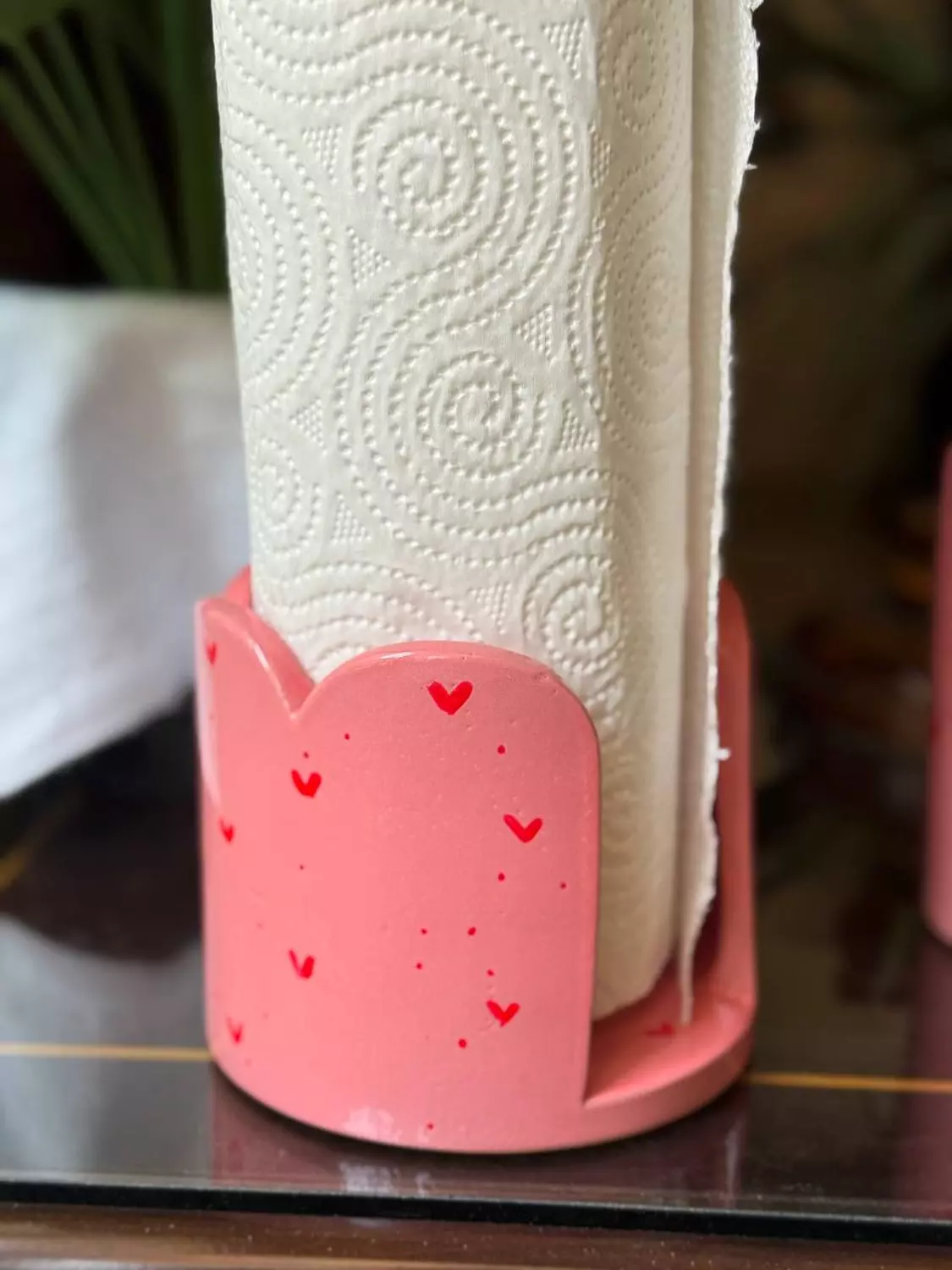 Pink Hearts tissue holder image