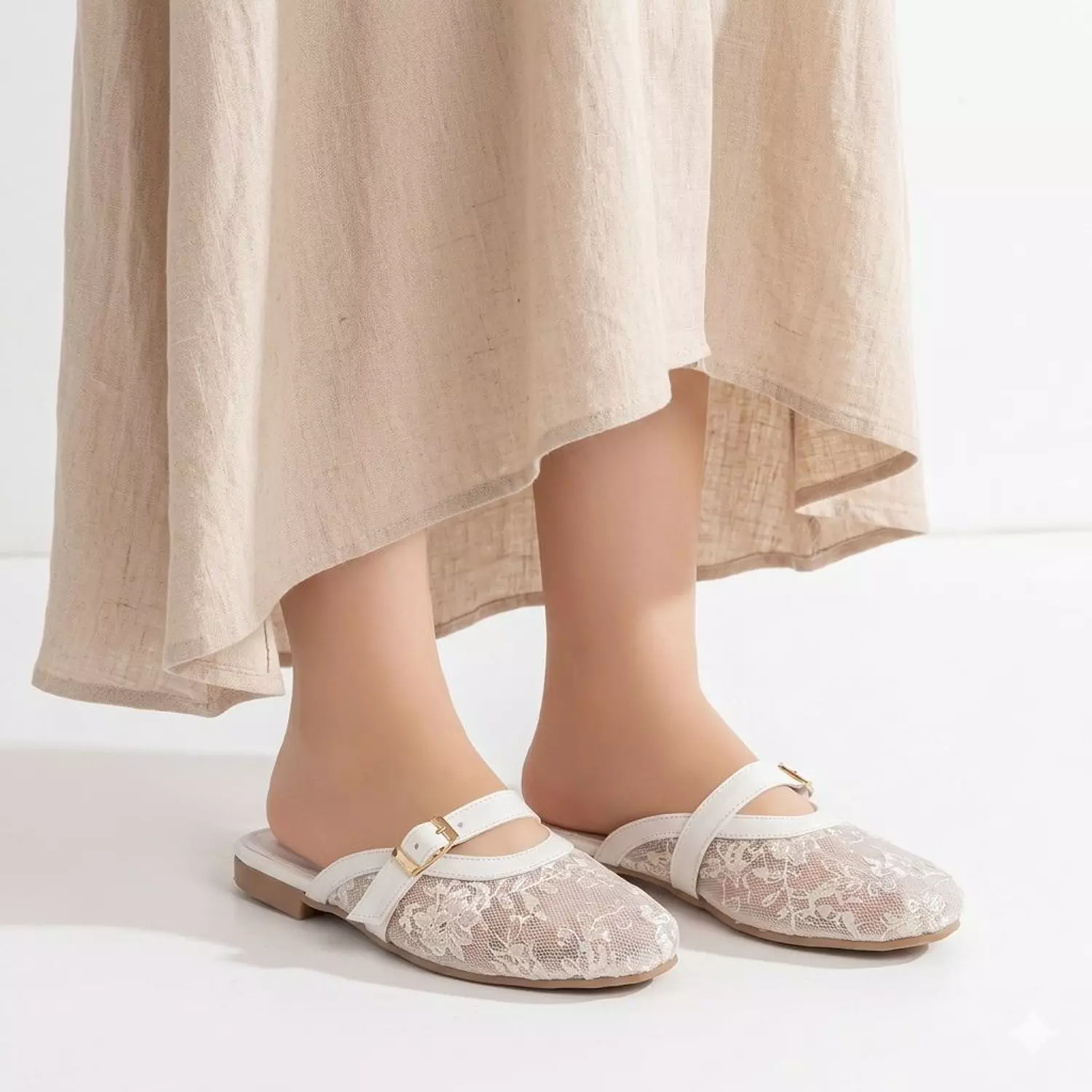 Comfortable flat lace slides for women 2