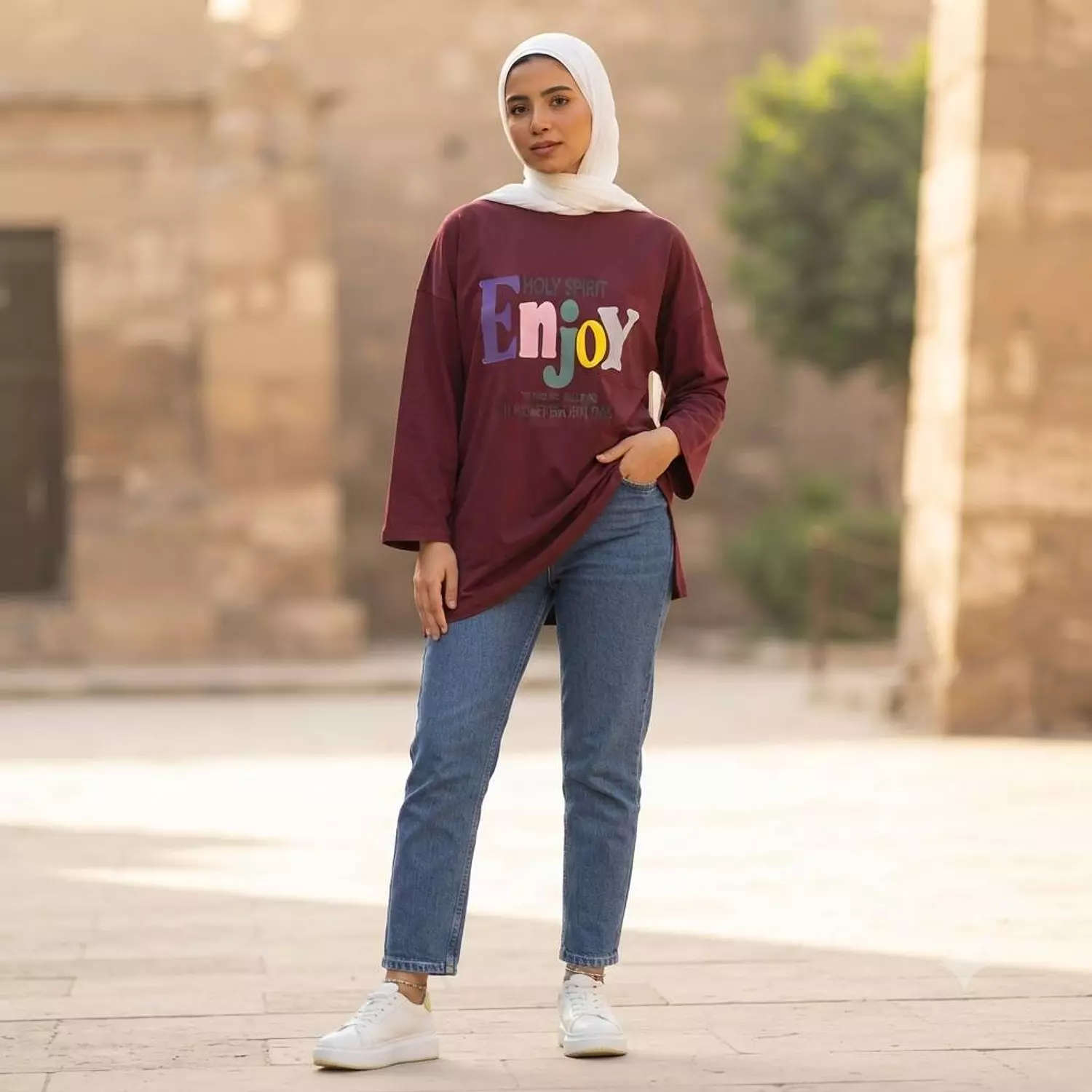 Cropped Graphic Sweatshirt 3