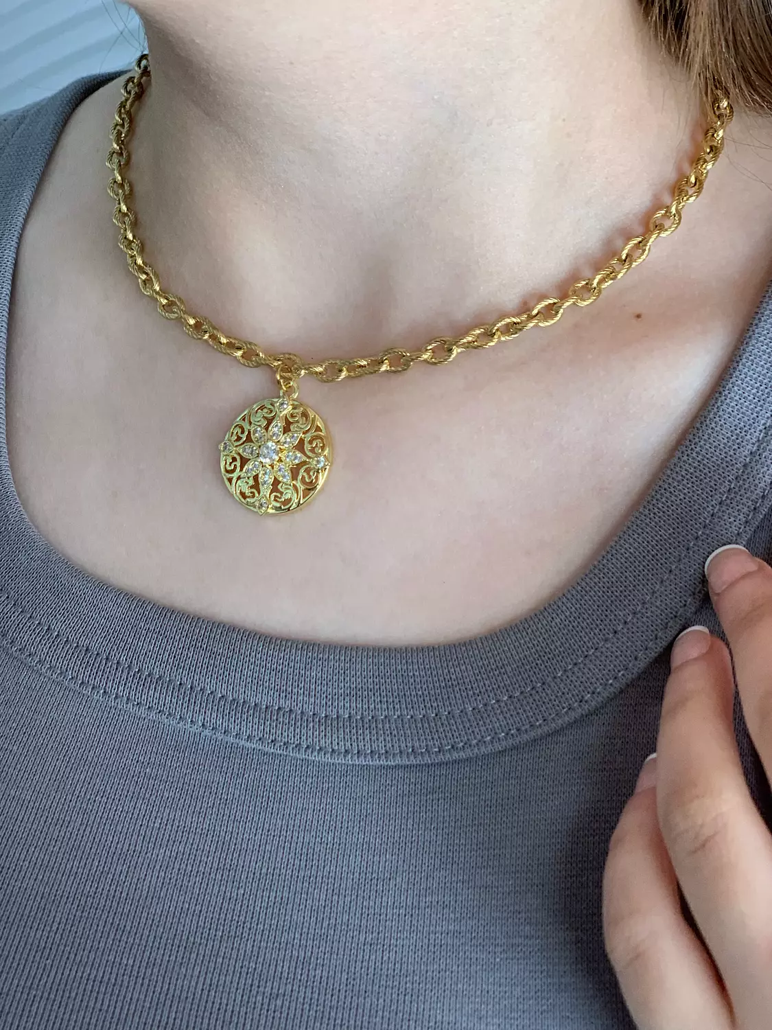 Simma necklace  image