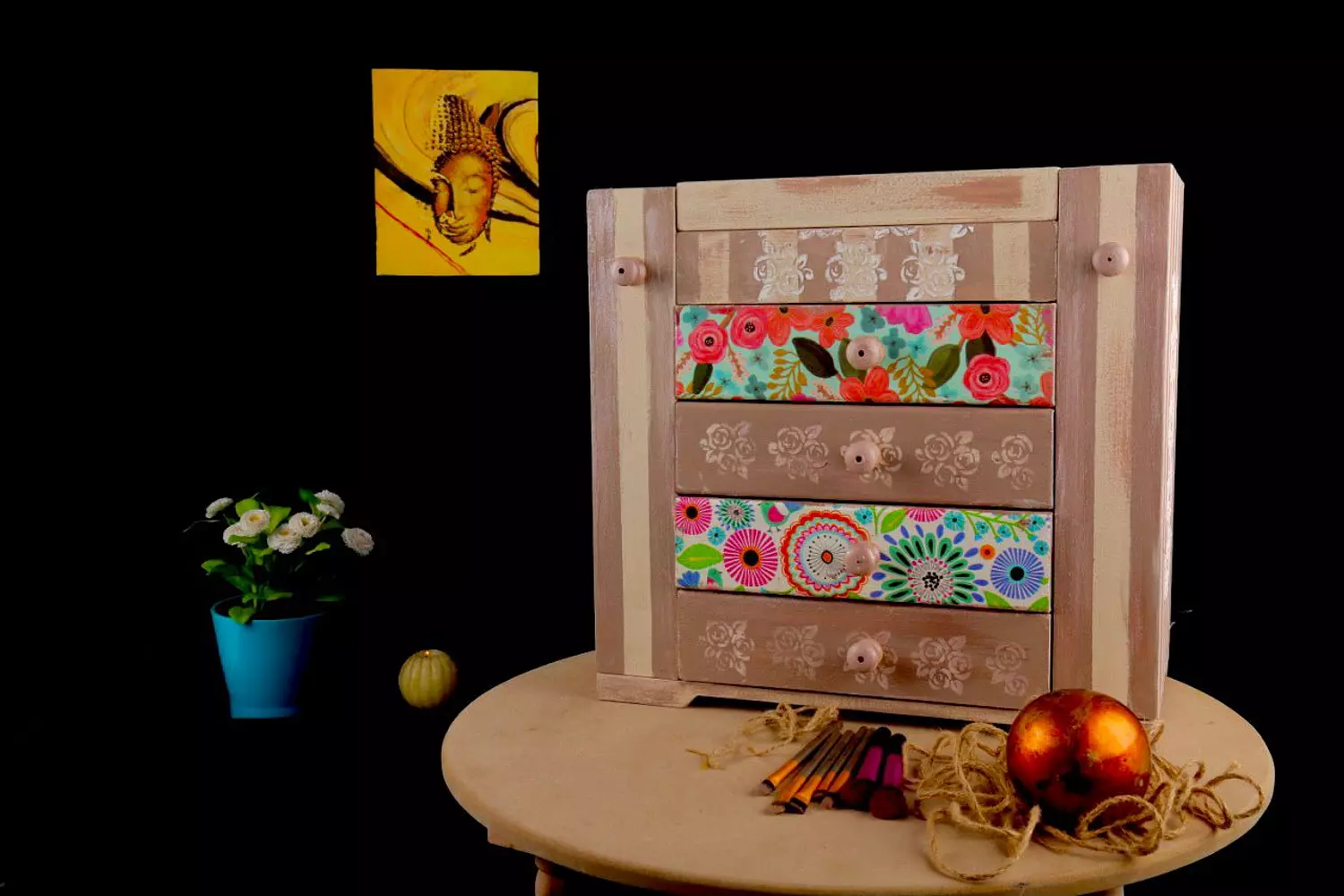 Boho bloom chest 1