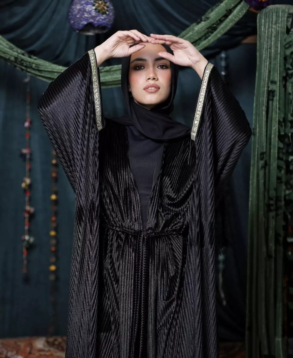 The velvet pleated keftan  3