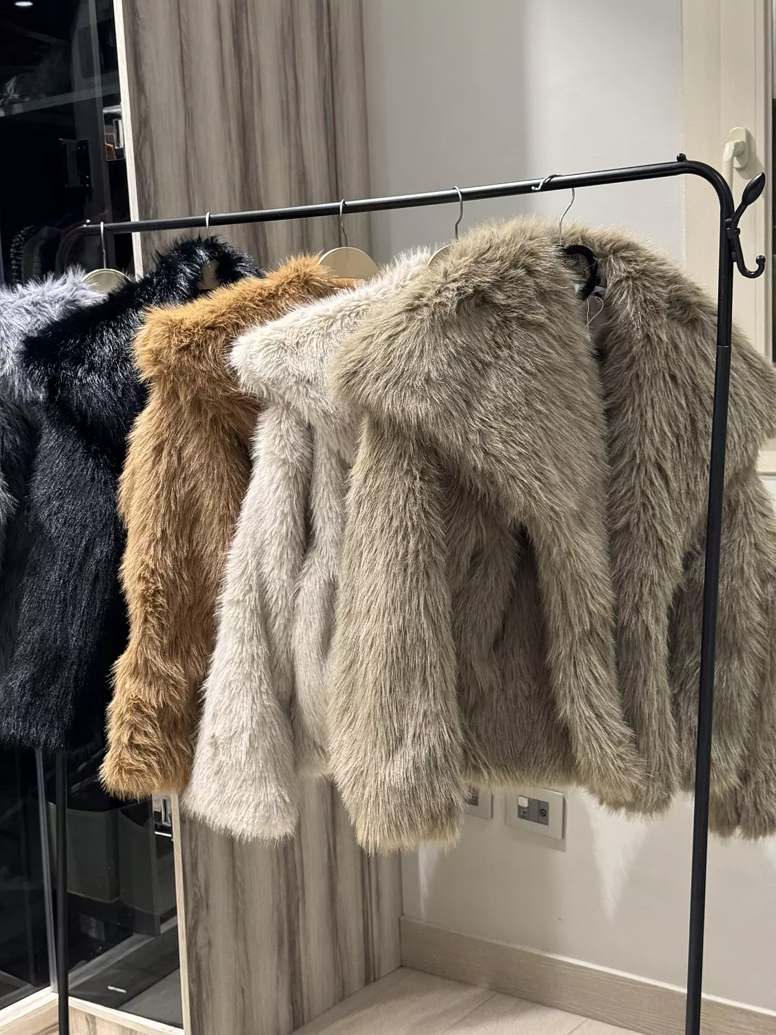 Double collar fur coat 3