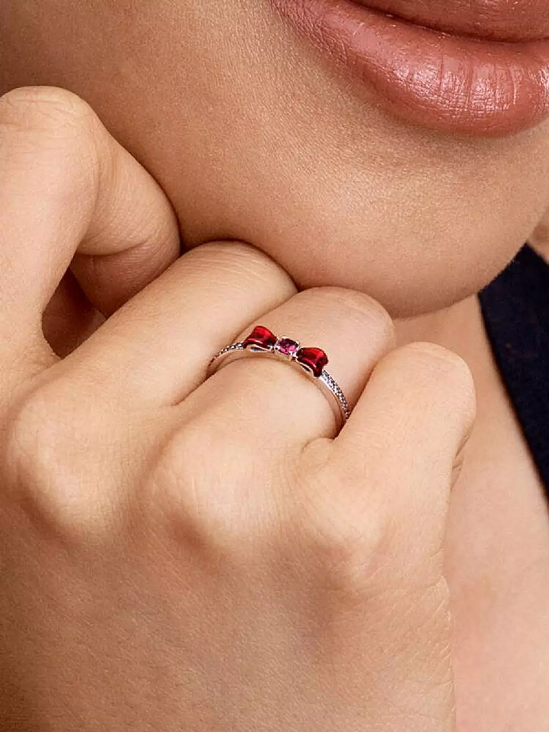 Disney Princess Snow White Bow Ring 1