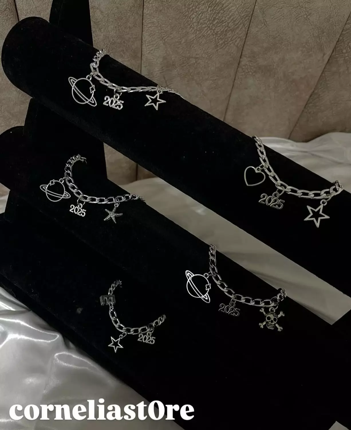 Grad's Bracelet  image