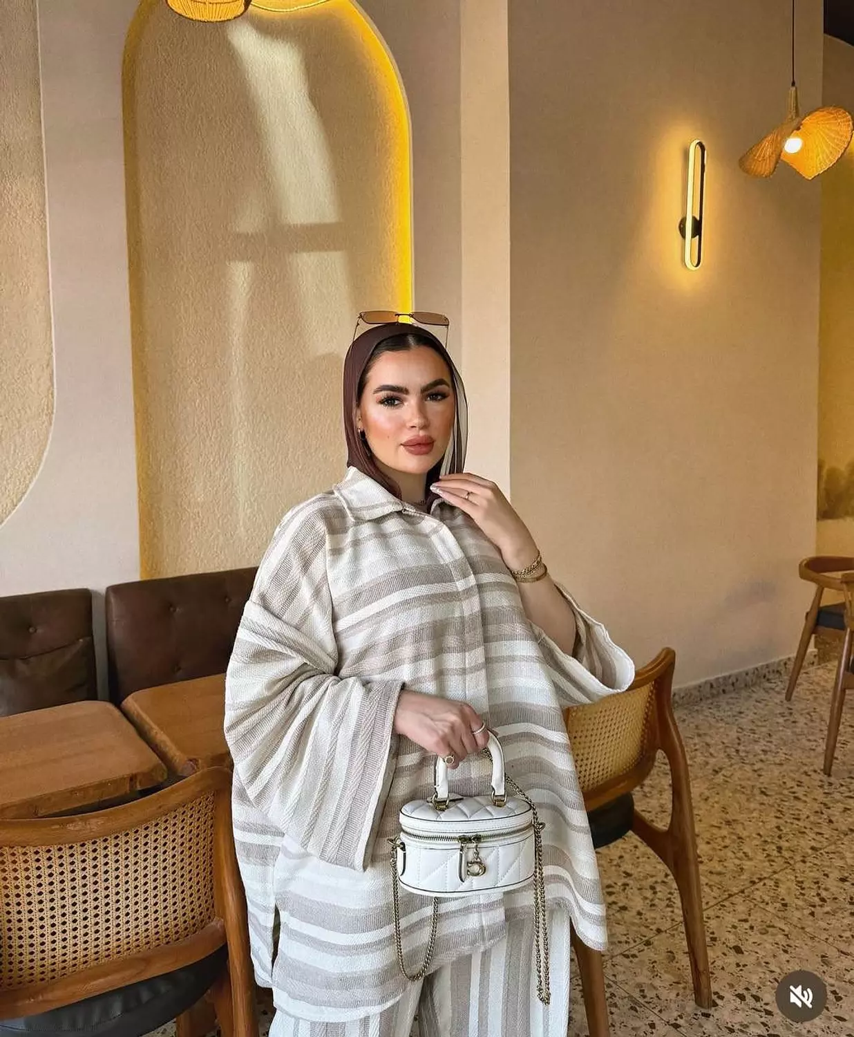 Summer-Ready Striped Linen Set for Women 2
