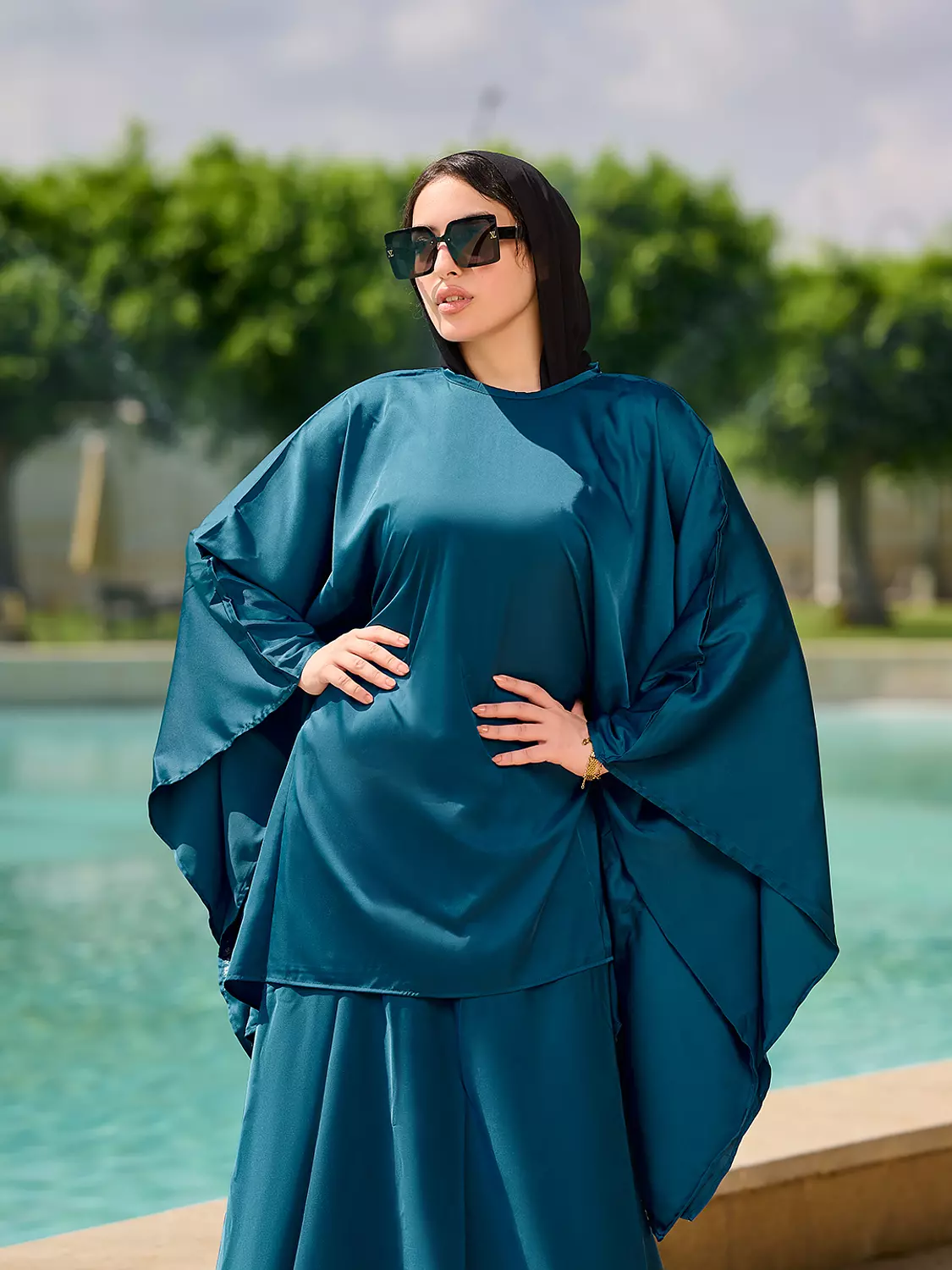 Soiree Suit in petroleum  image