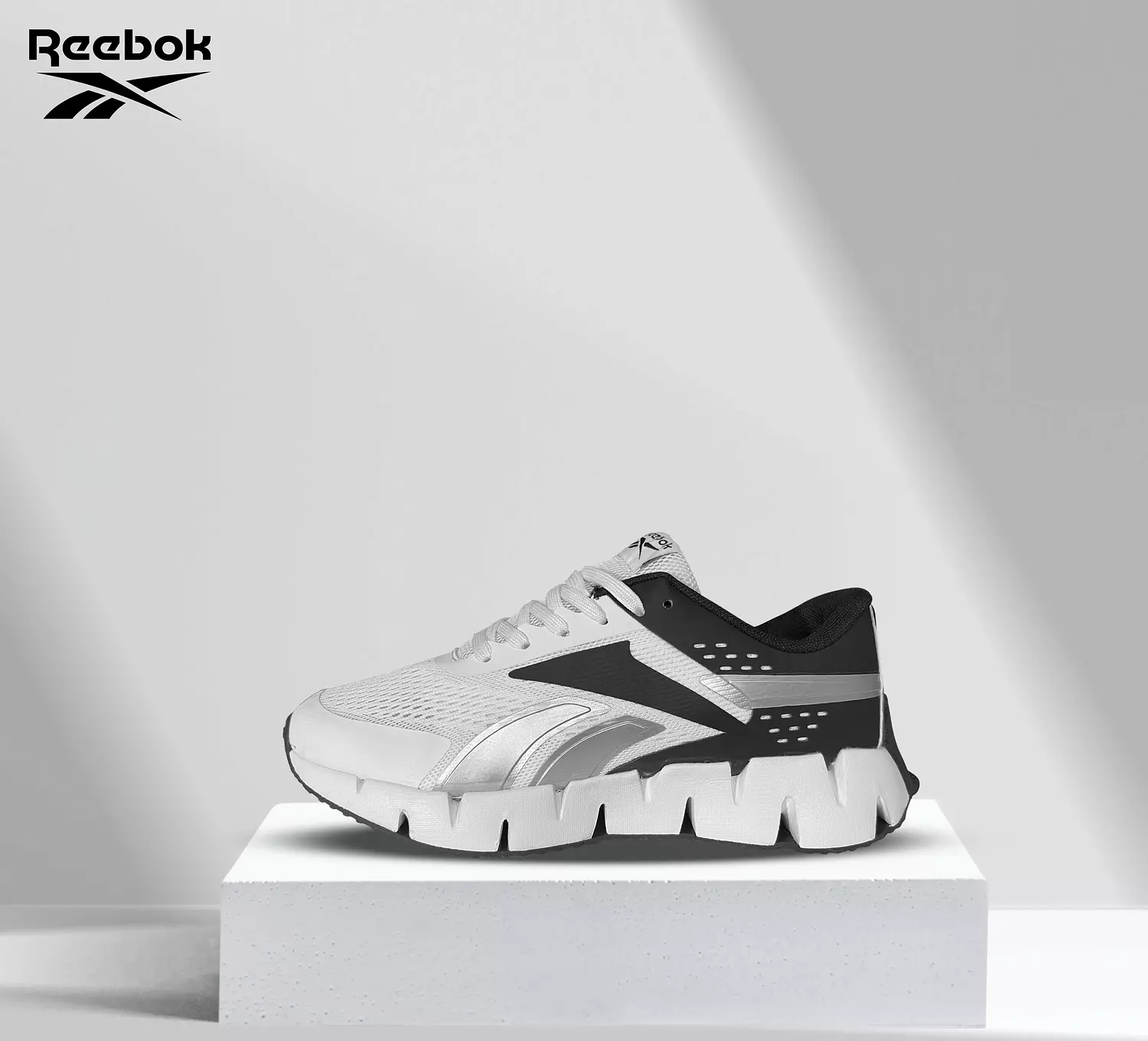 REEBOK RUNNING SHOES 1