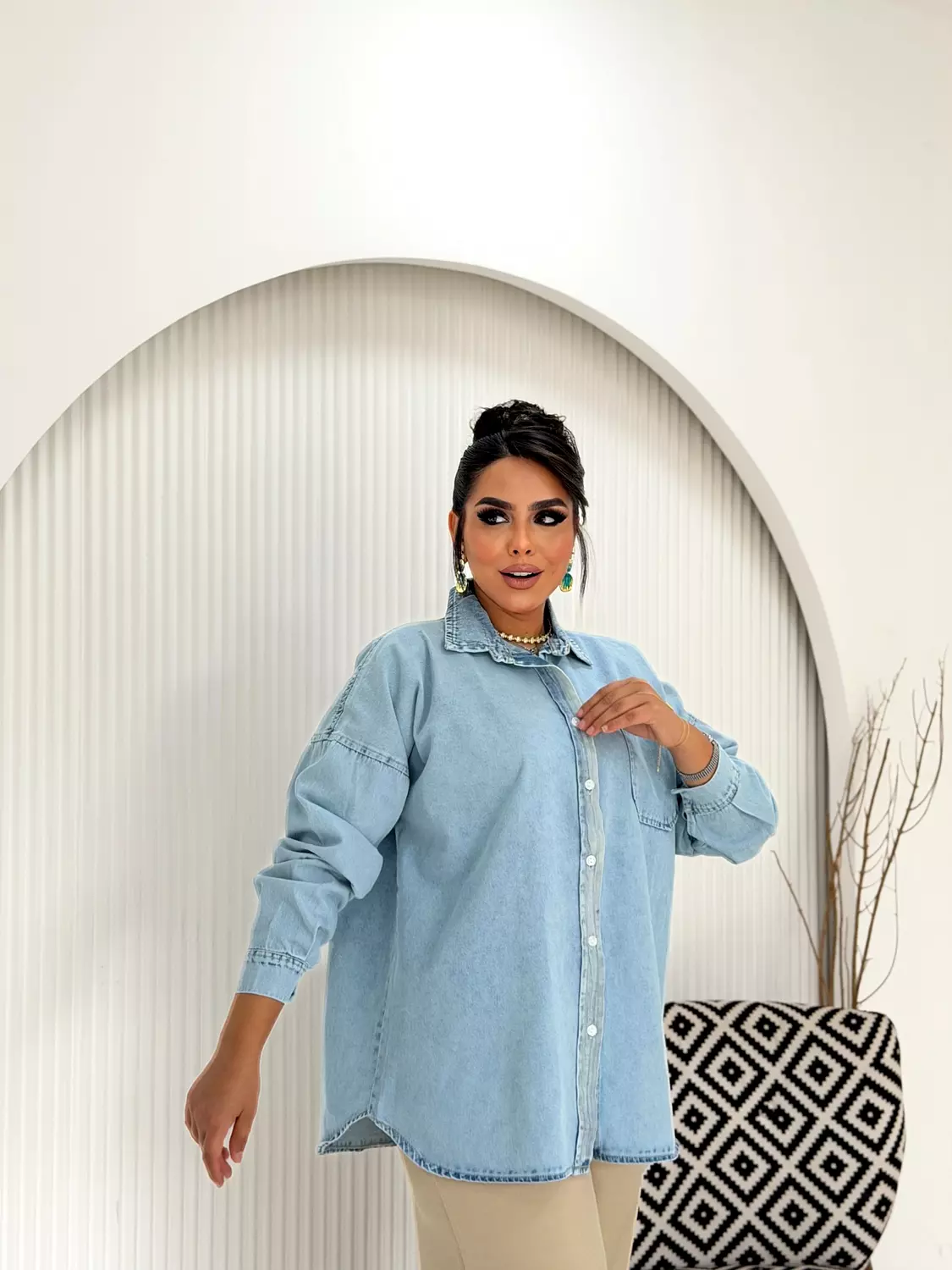 Oversized Denim Shirt In Light Wash 2