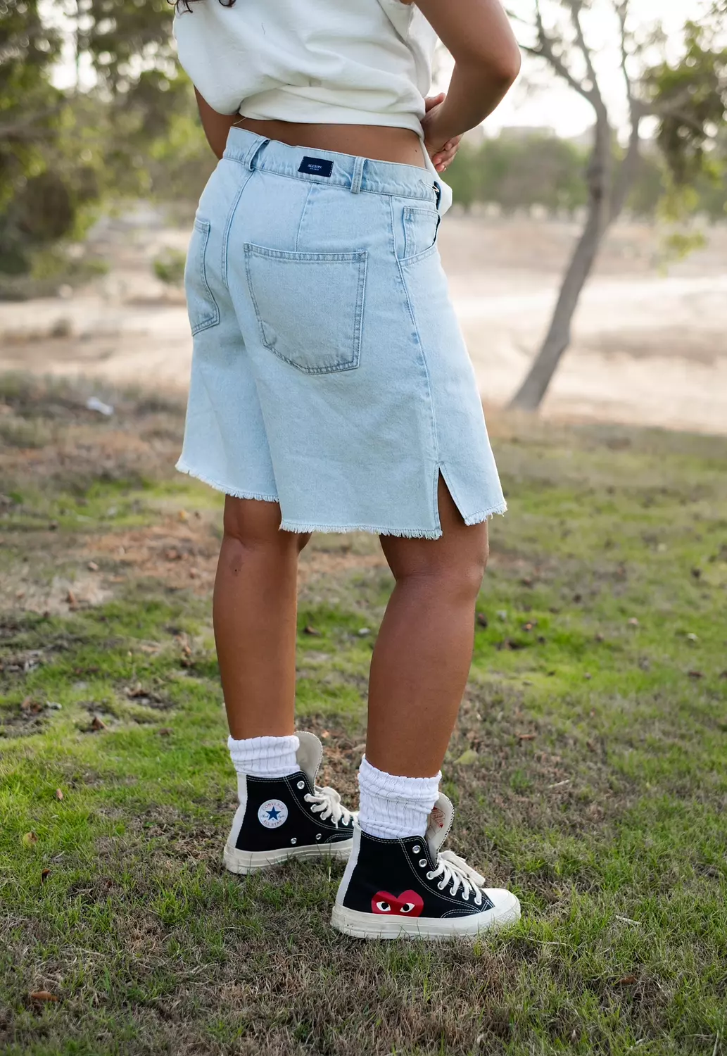 Asymmetric Waist Denim Shorts   2