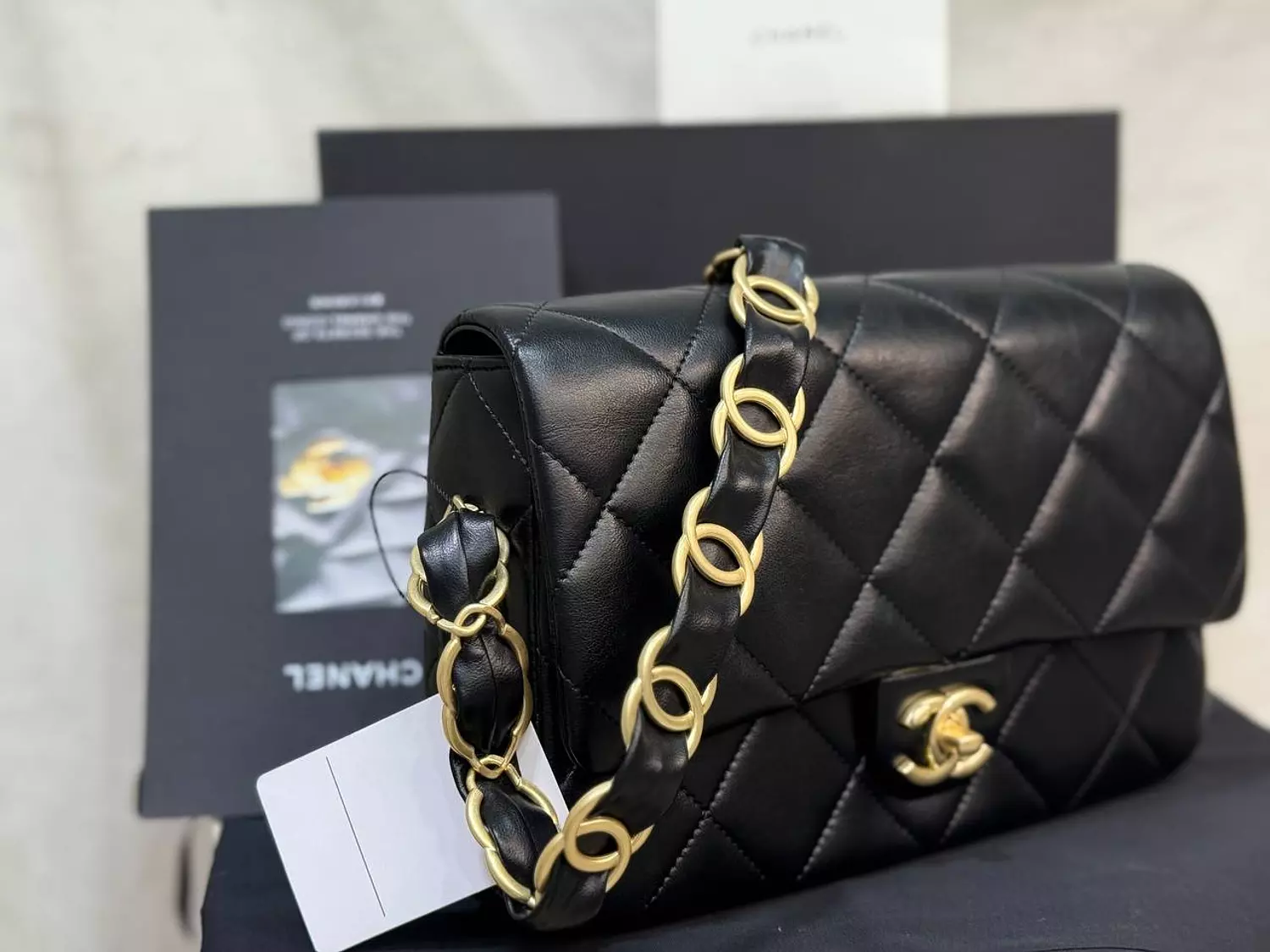 Chanel shoulder bag 1