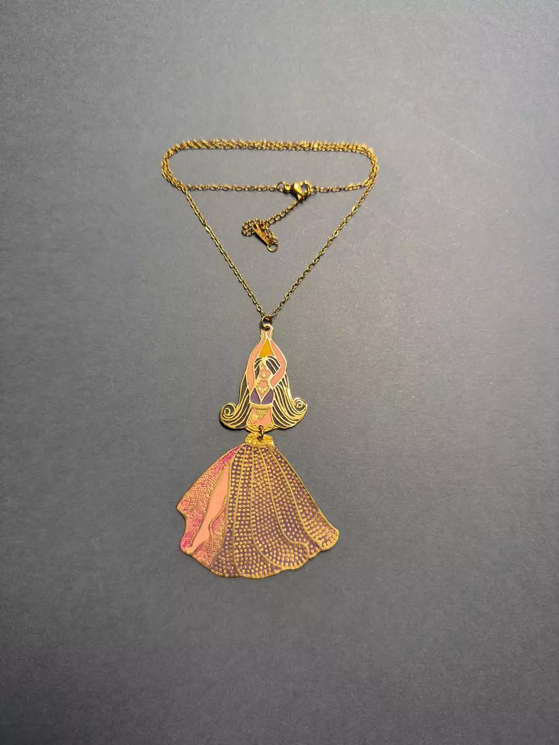 Gold platted belly dancer Necklace  5