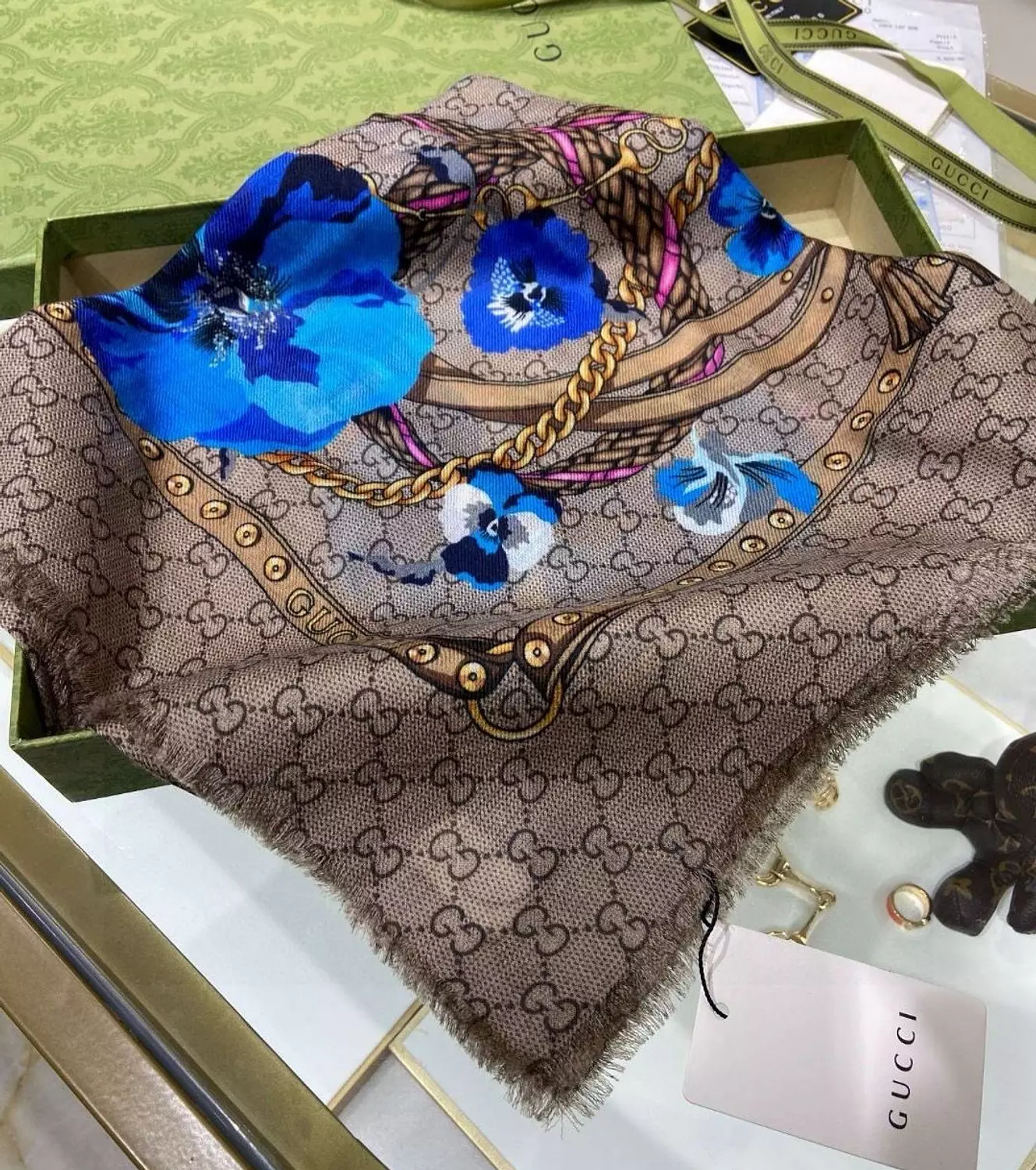 Gucci scarf   image