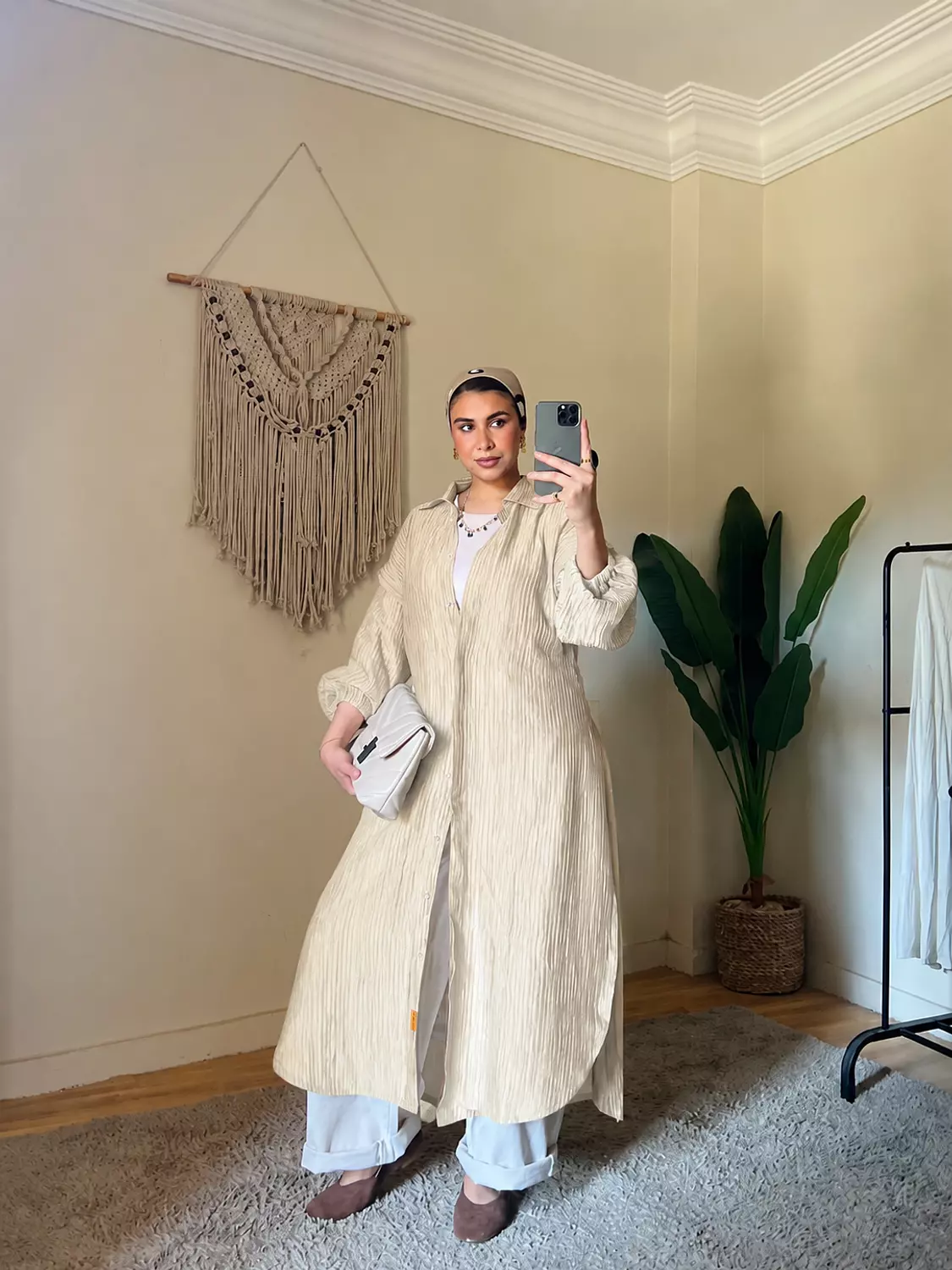 Crinkle Cuffs Shirt Dress in Beige 2