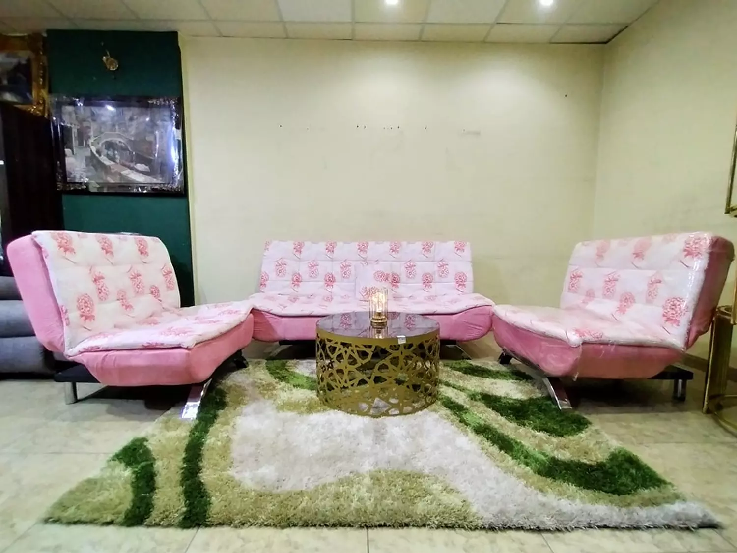 Summer lounge set: 1 sofa + 2 white and pink sleeper chairs image