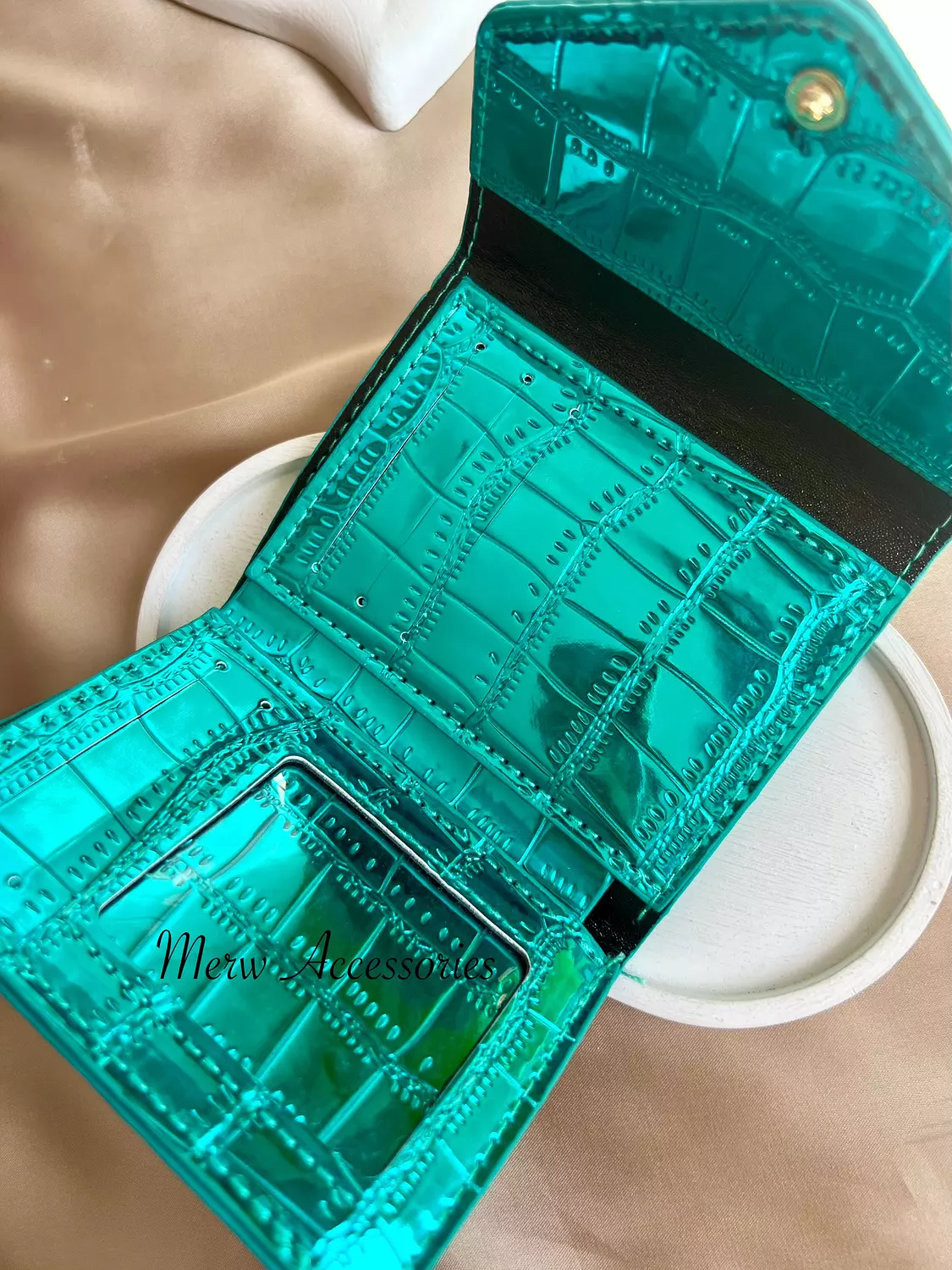 Turquoise wallet 2